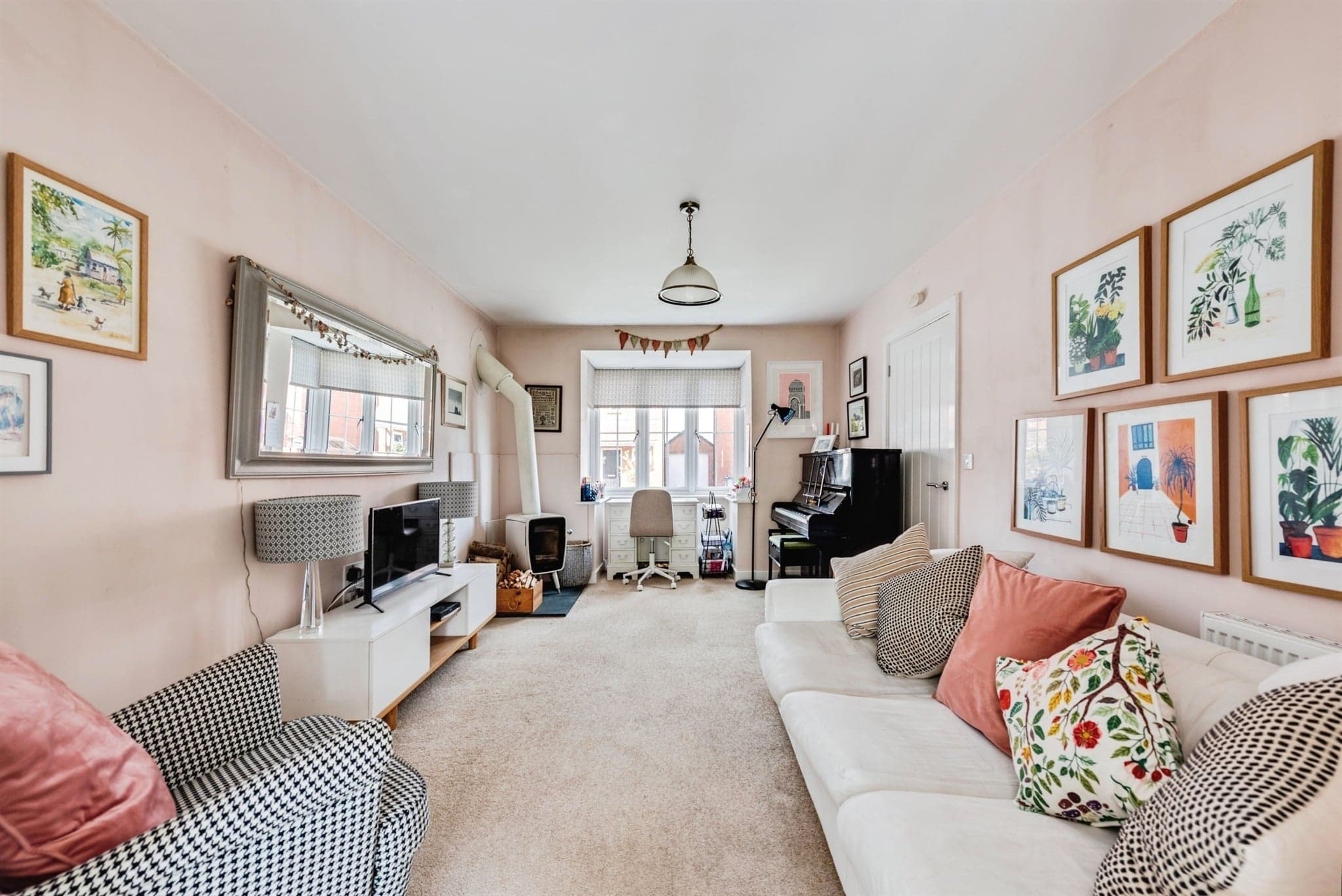 Property at Weavers Branch, Thame