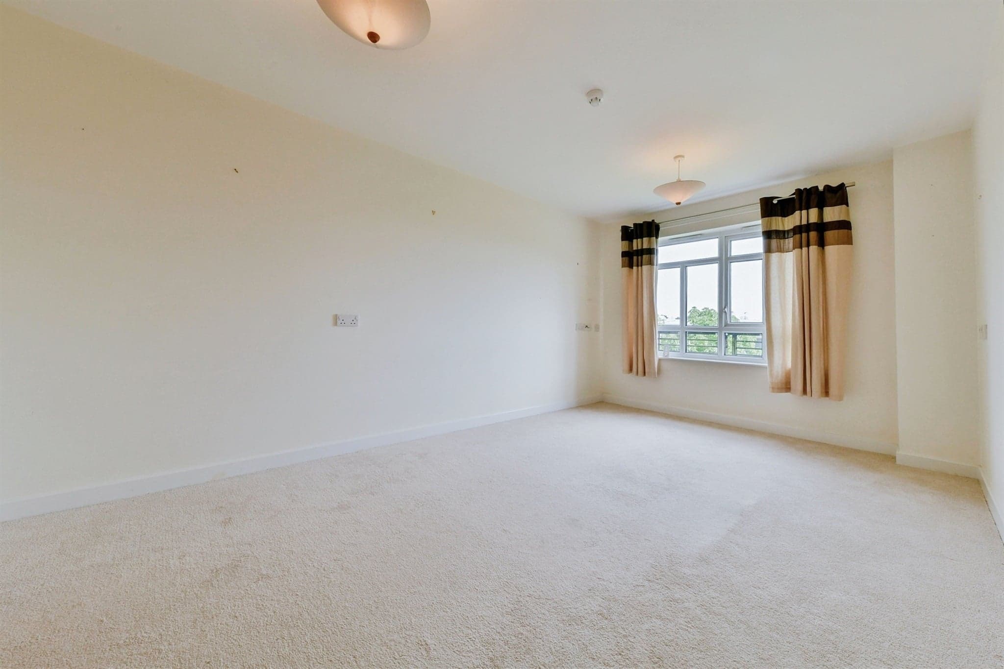 Property at Elmside Walk, Hitchin