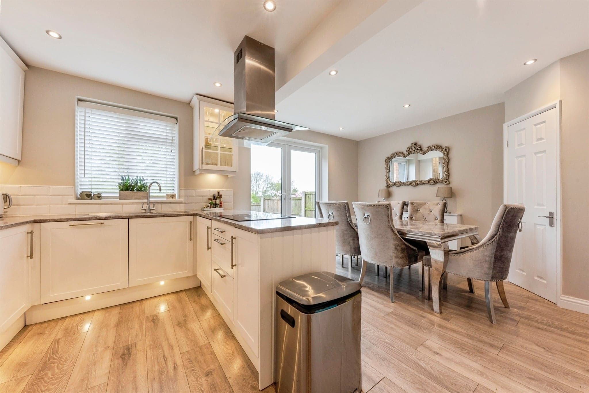 Property at Walton Gardens, Grantham