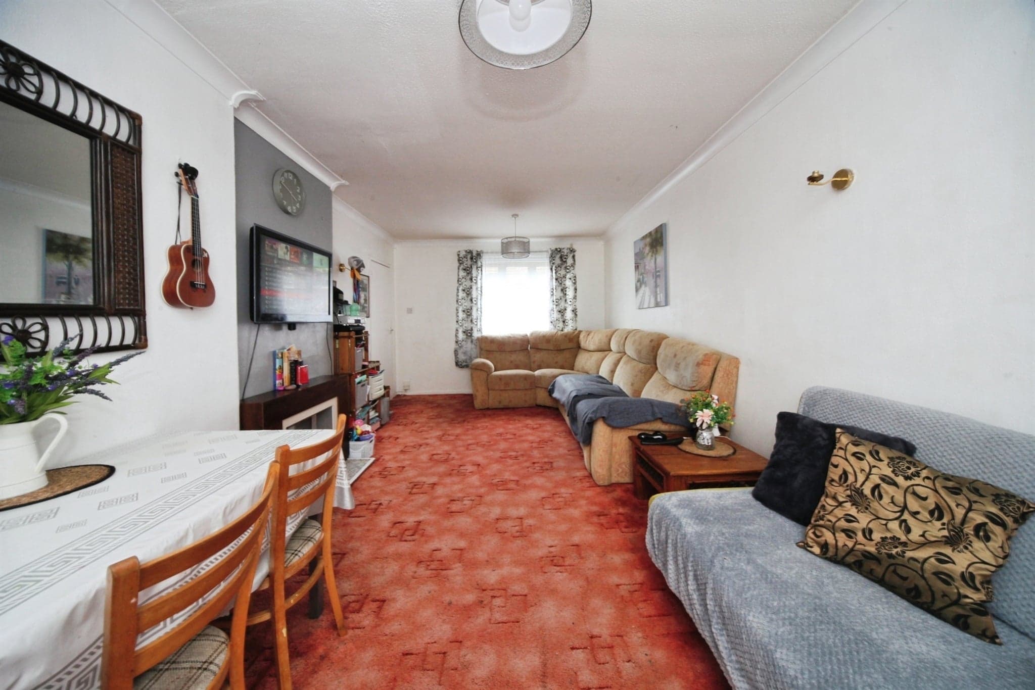 Property at Ferrars Close, Luton
