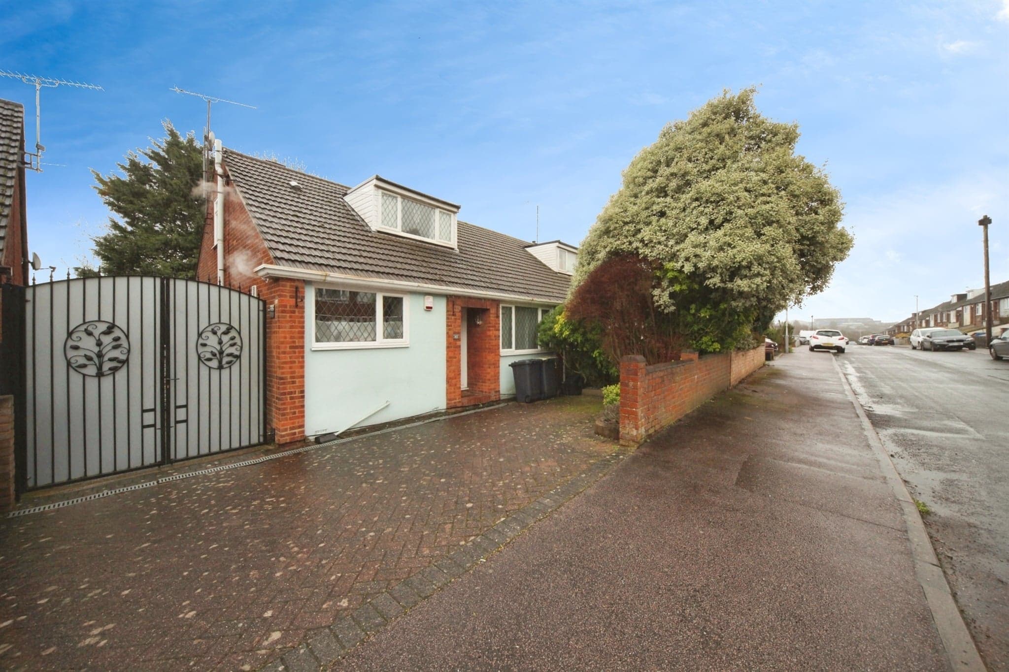 Property at Saywell Road, Luton