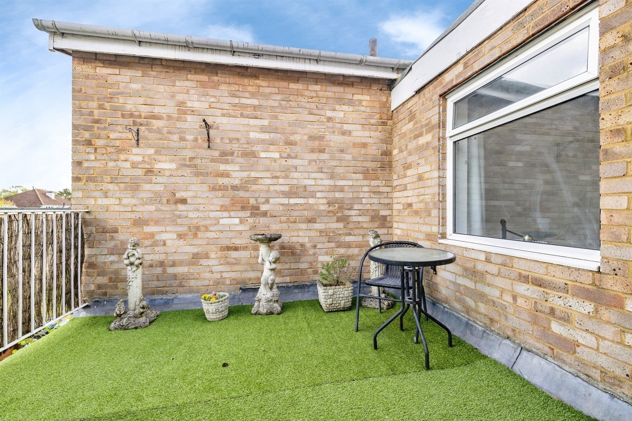 Property at Gibbs Couch, Watford