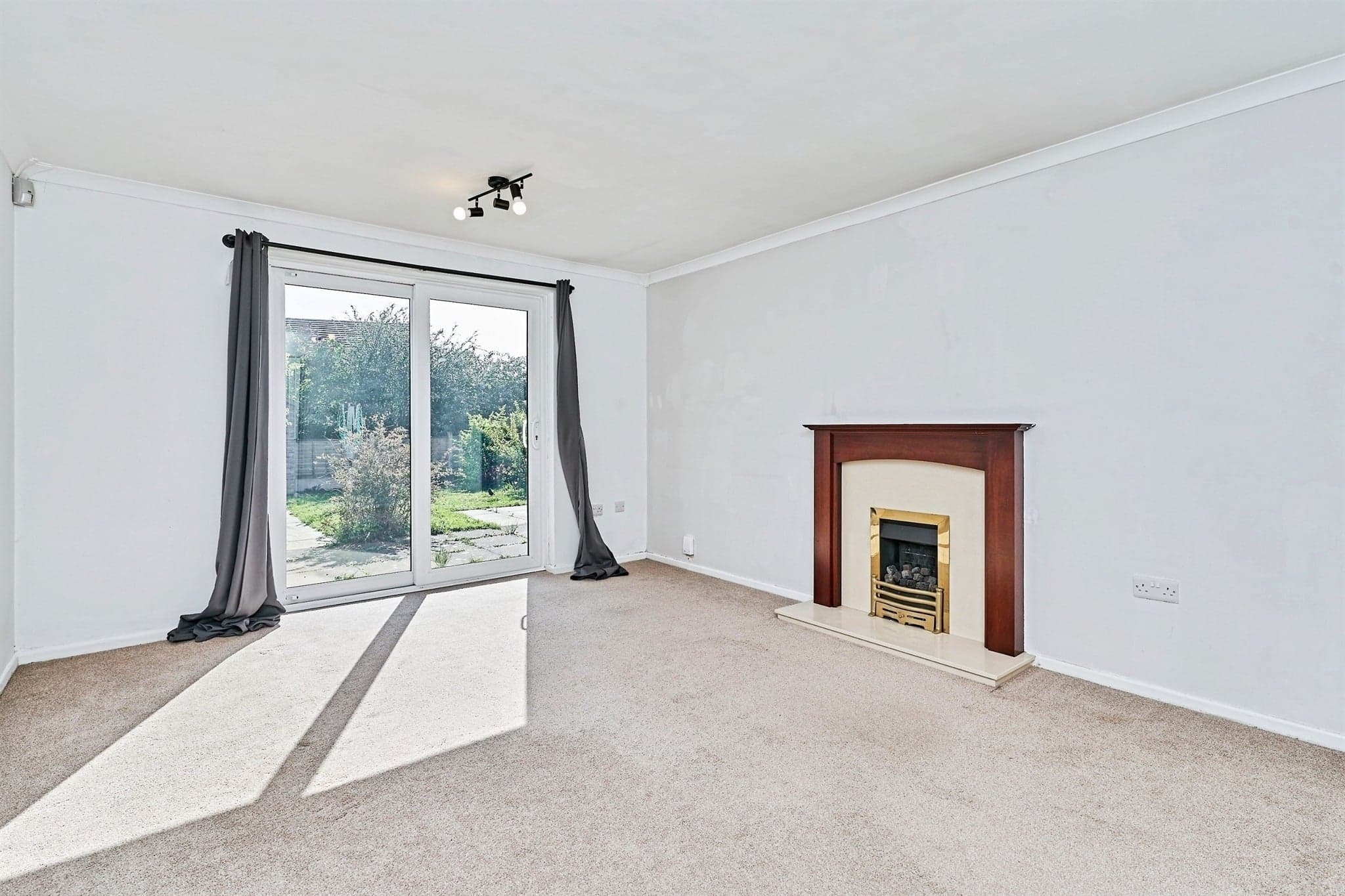 Property at Eden Close, Tividale, Oldbury