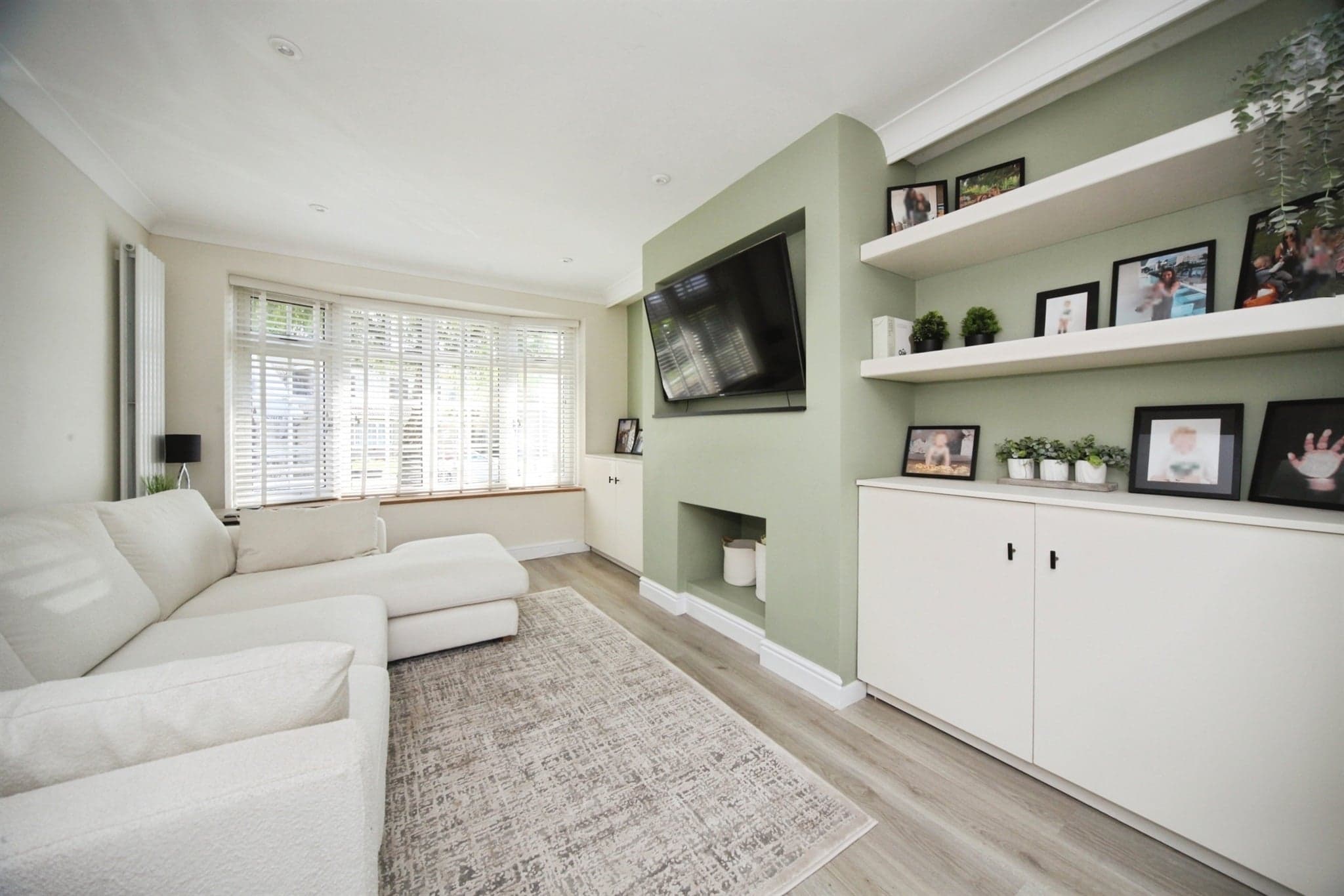Property at Edgewood Drive, Luton