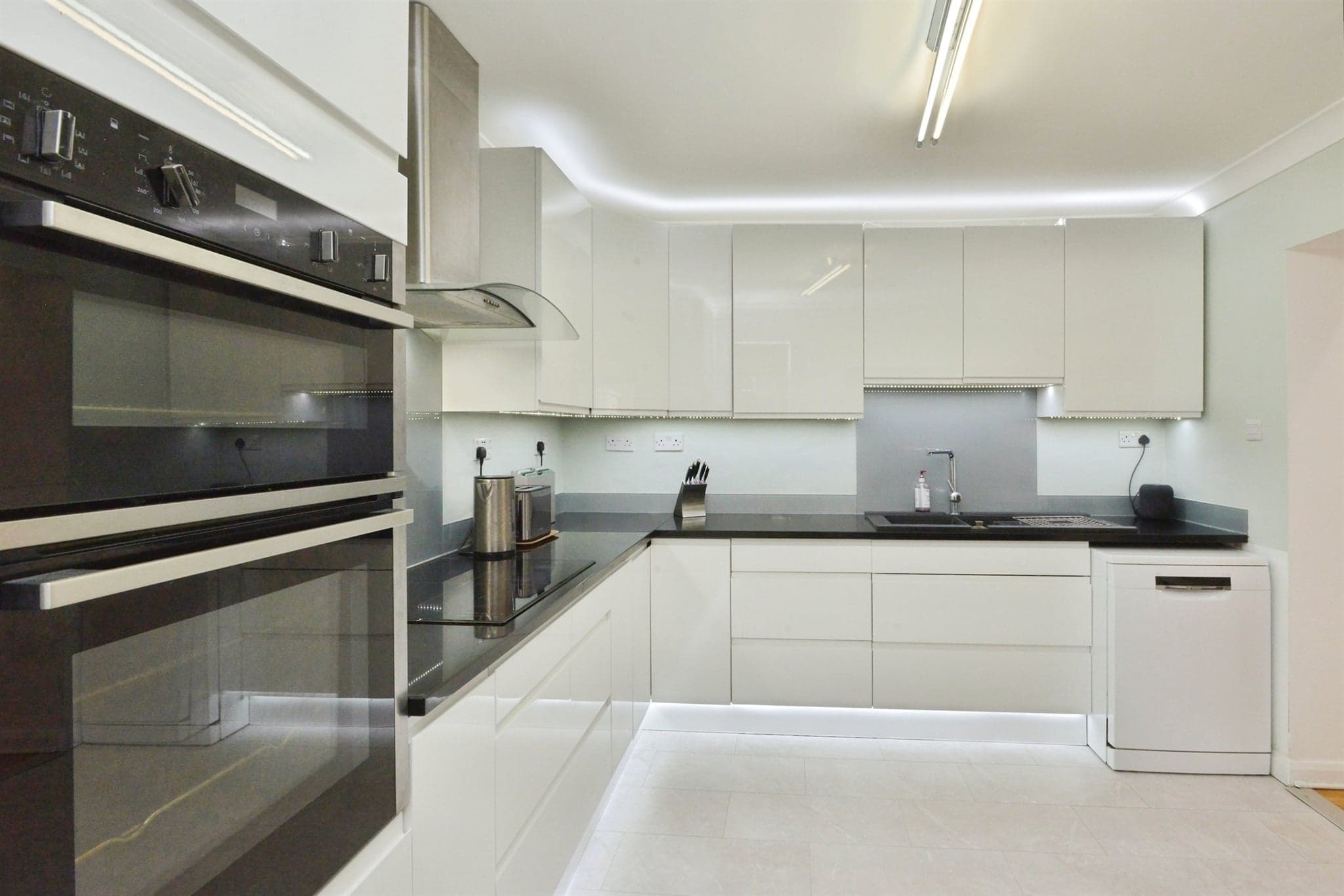 Property at Broadway Avenue, Giffard Park, Milton Keynes