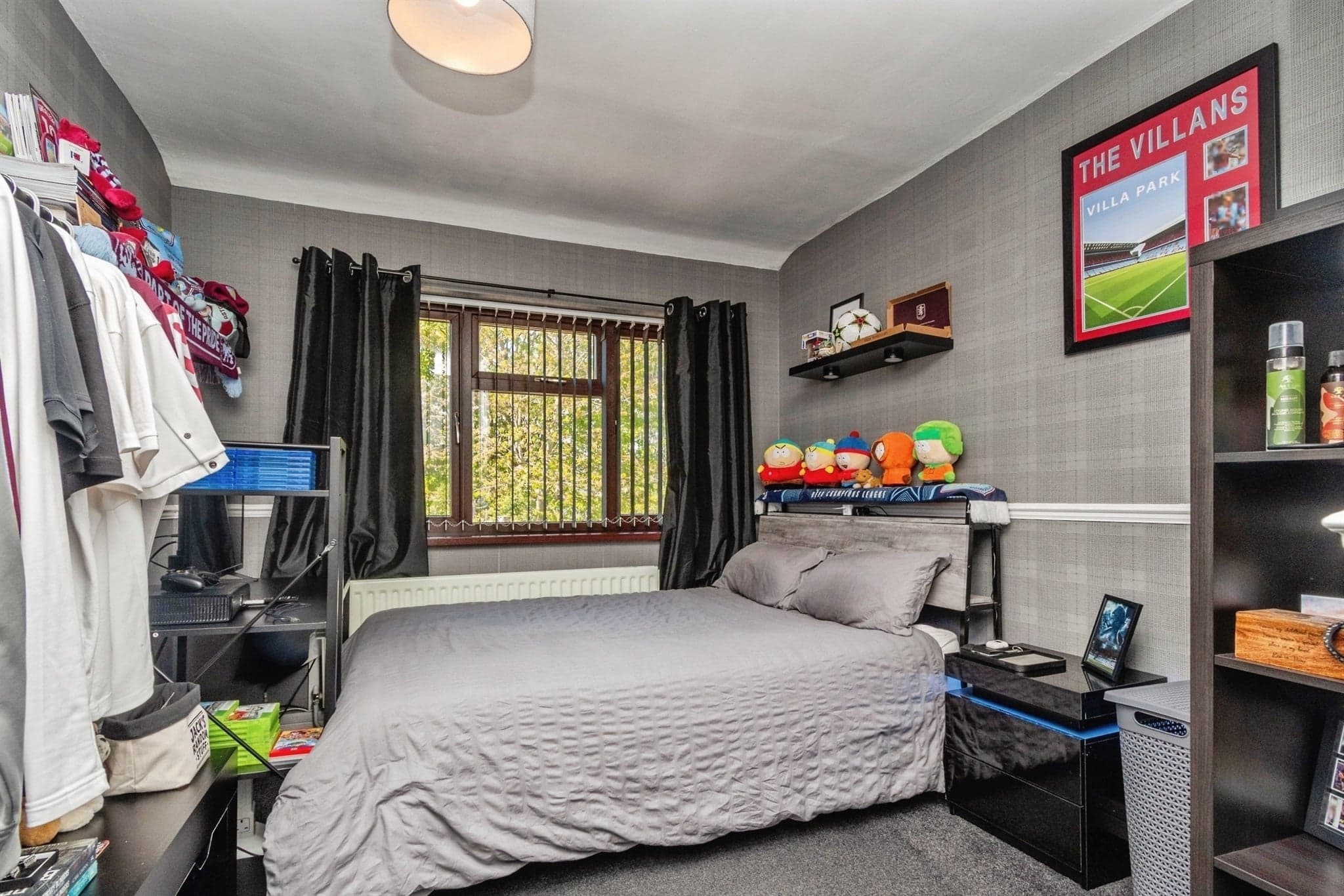 Property at Heathfield Lane West, Wednesbury