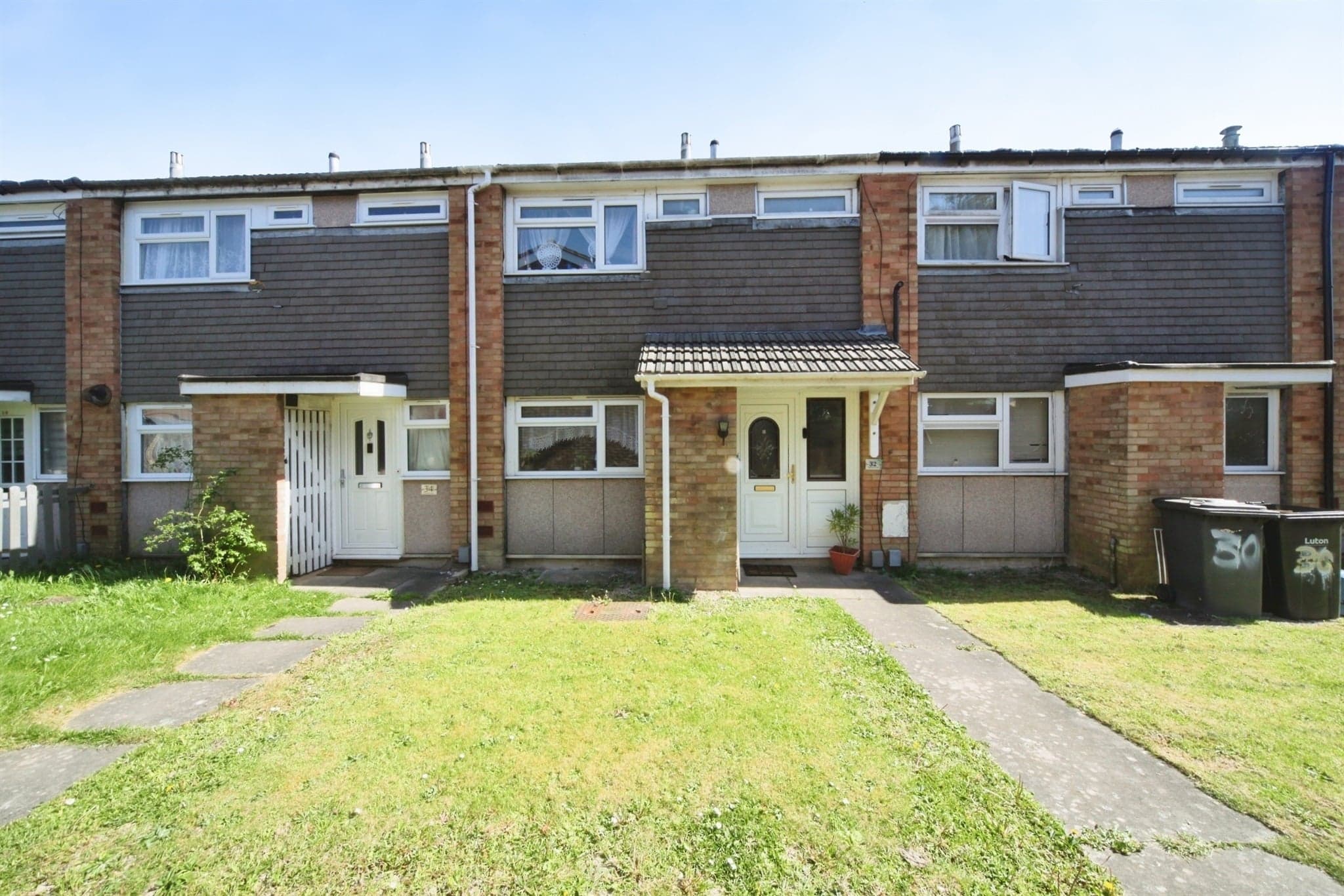 Property at Thrales Close, Luton