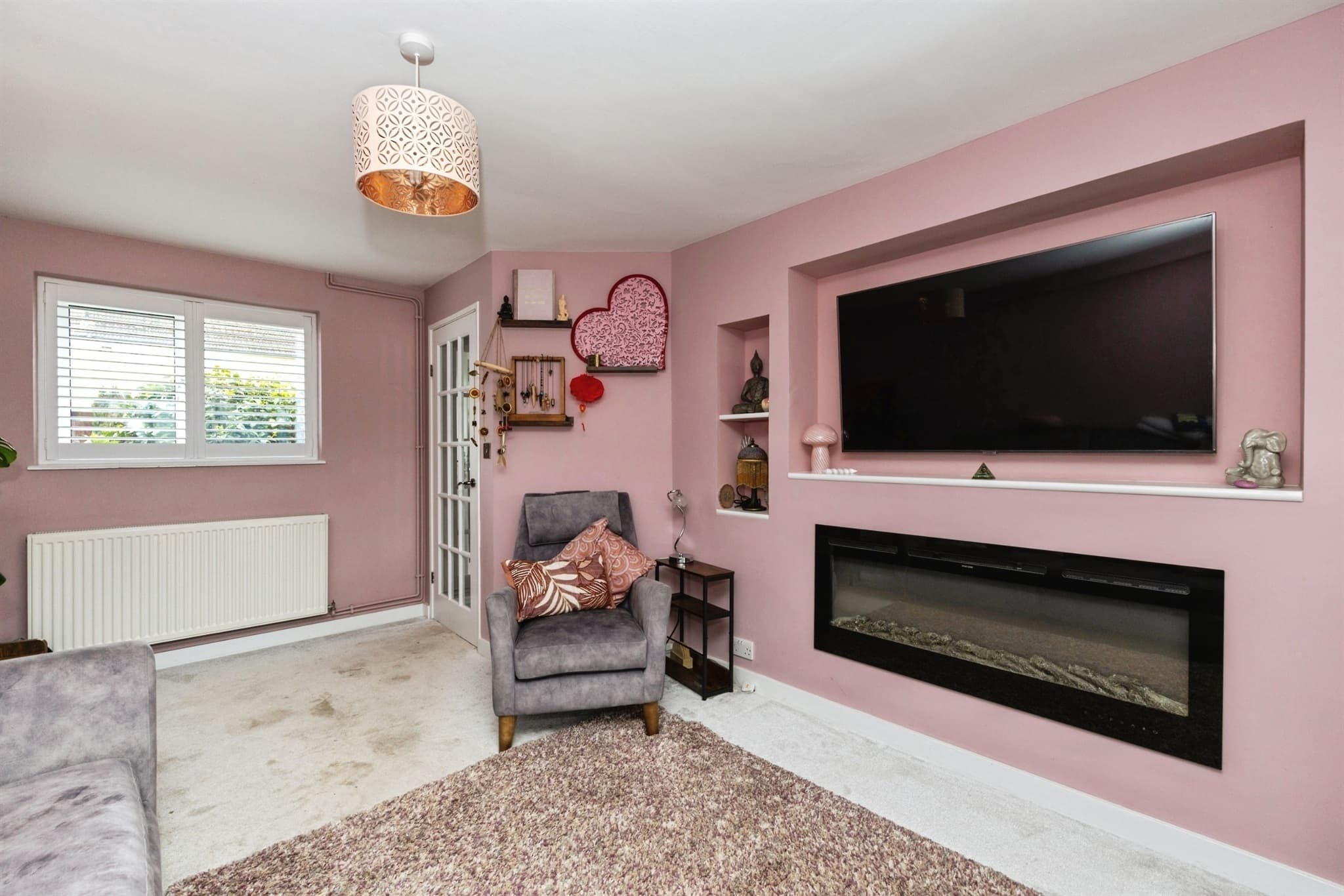 Property at Nettlefield, Kennington, Ashford