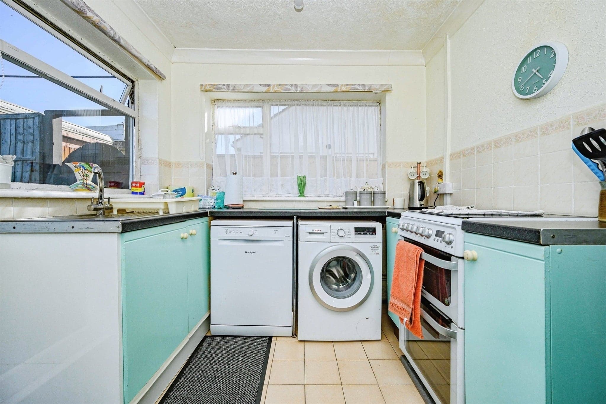 Property at The Furrows, Luton