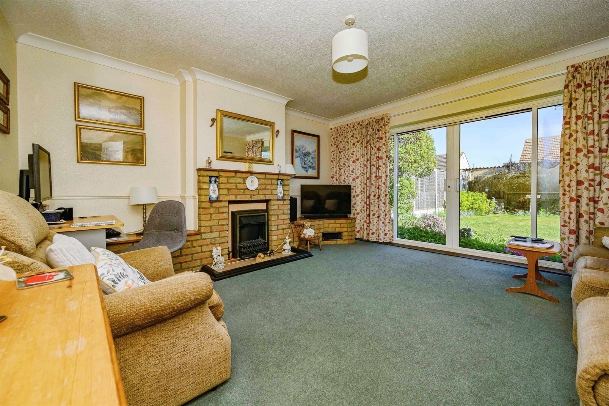 Property at The Furrows, Luton