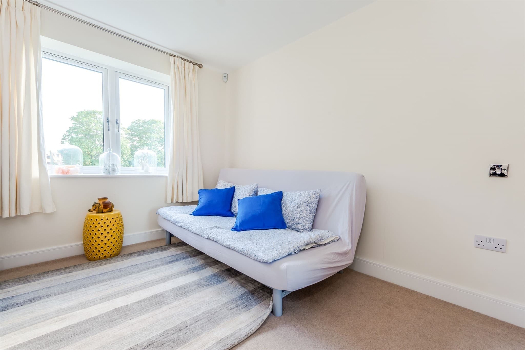 Property at Nash Gardens, Redhill