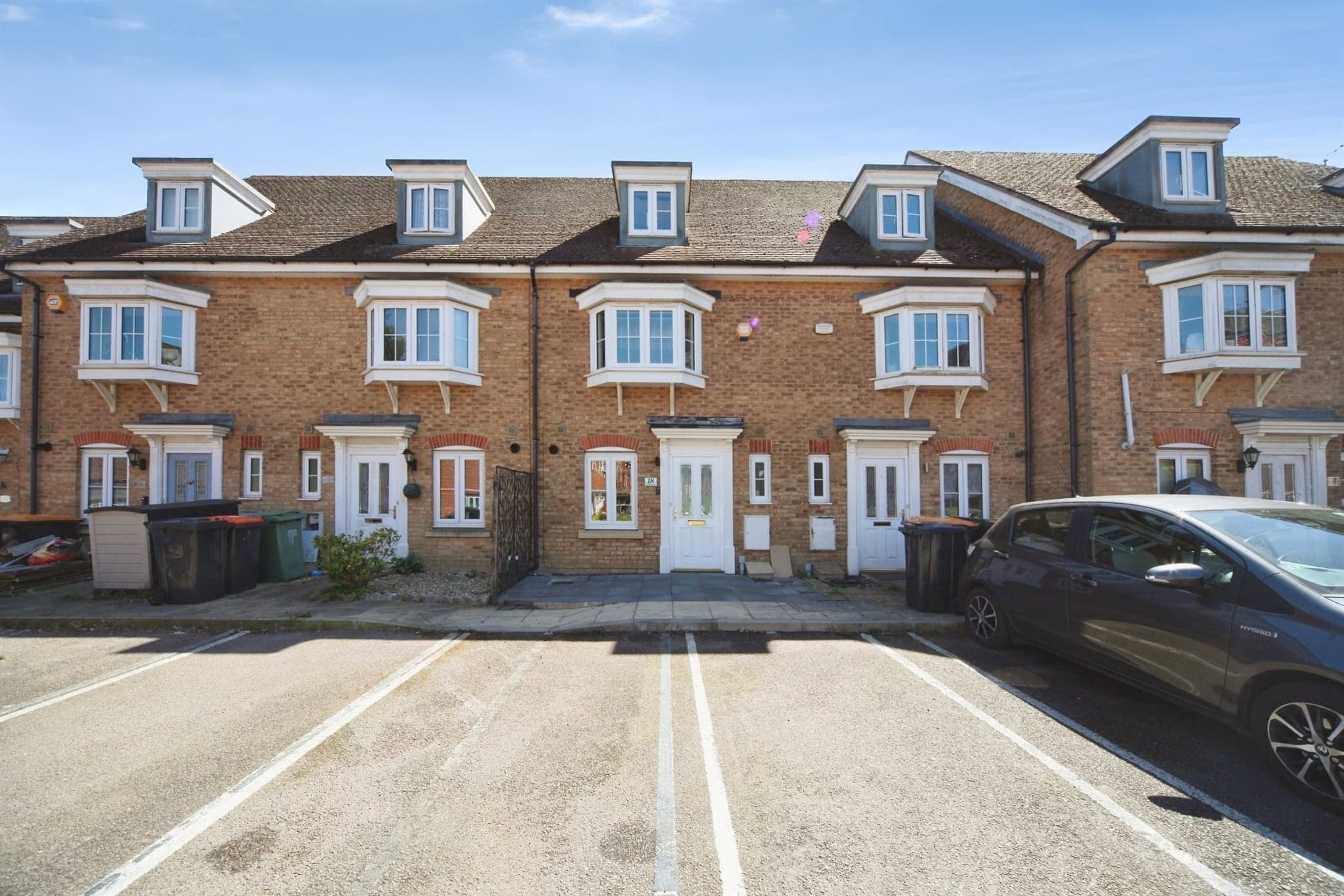 Property at Watling Gardens, Dunstable
