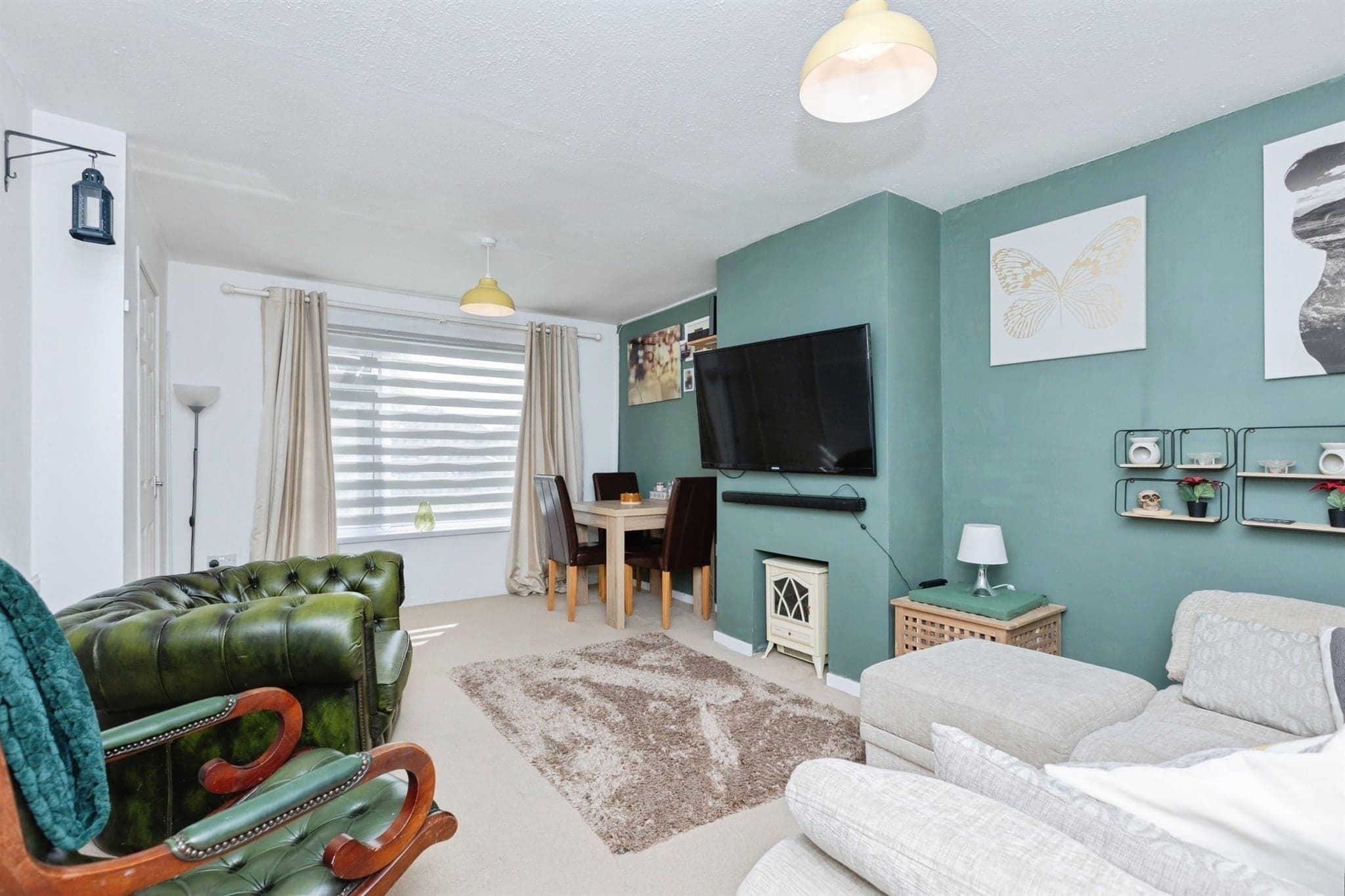 Property at Woburn Close, Leicester