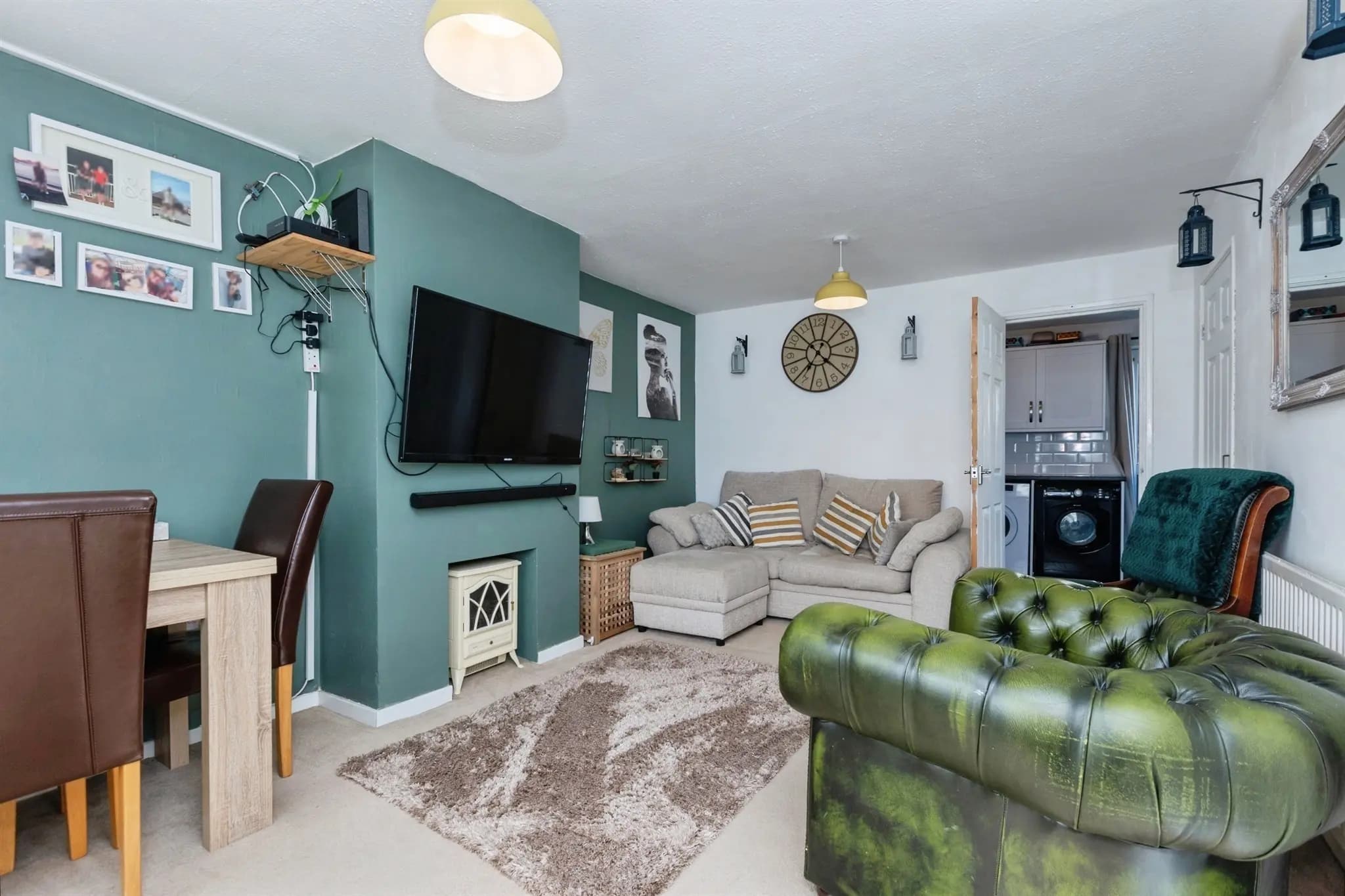 Property at Woburn Close, Leicester