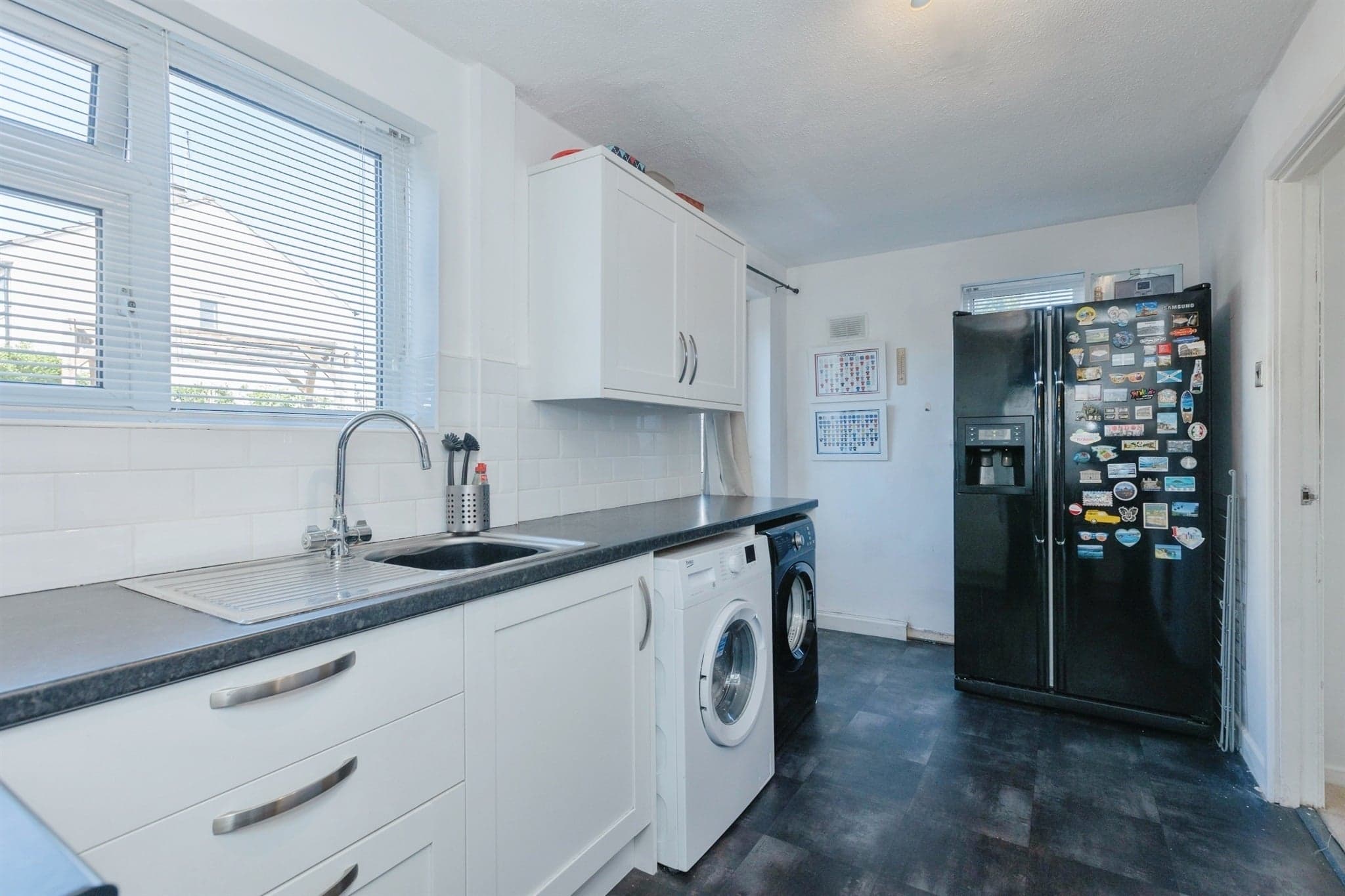 Property at Woburn Close, Leicester