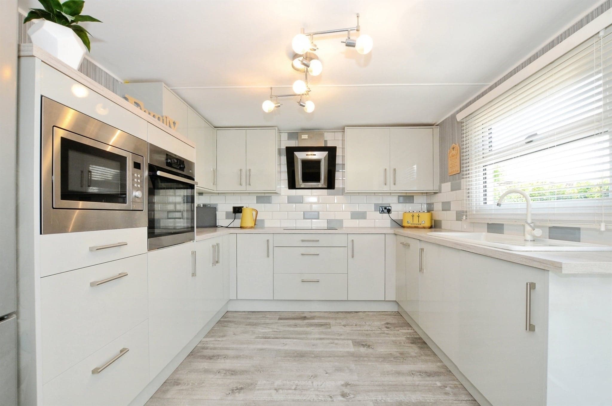 Property at Half Moon Lane, Pepperstock, Luton