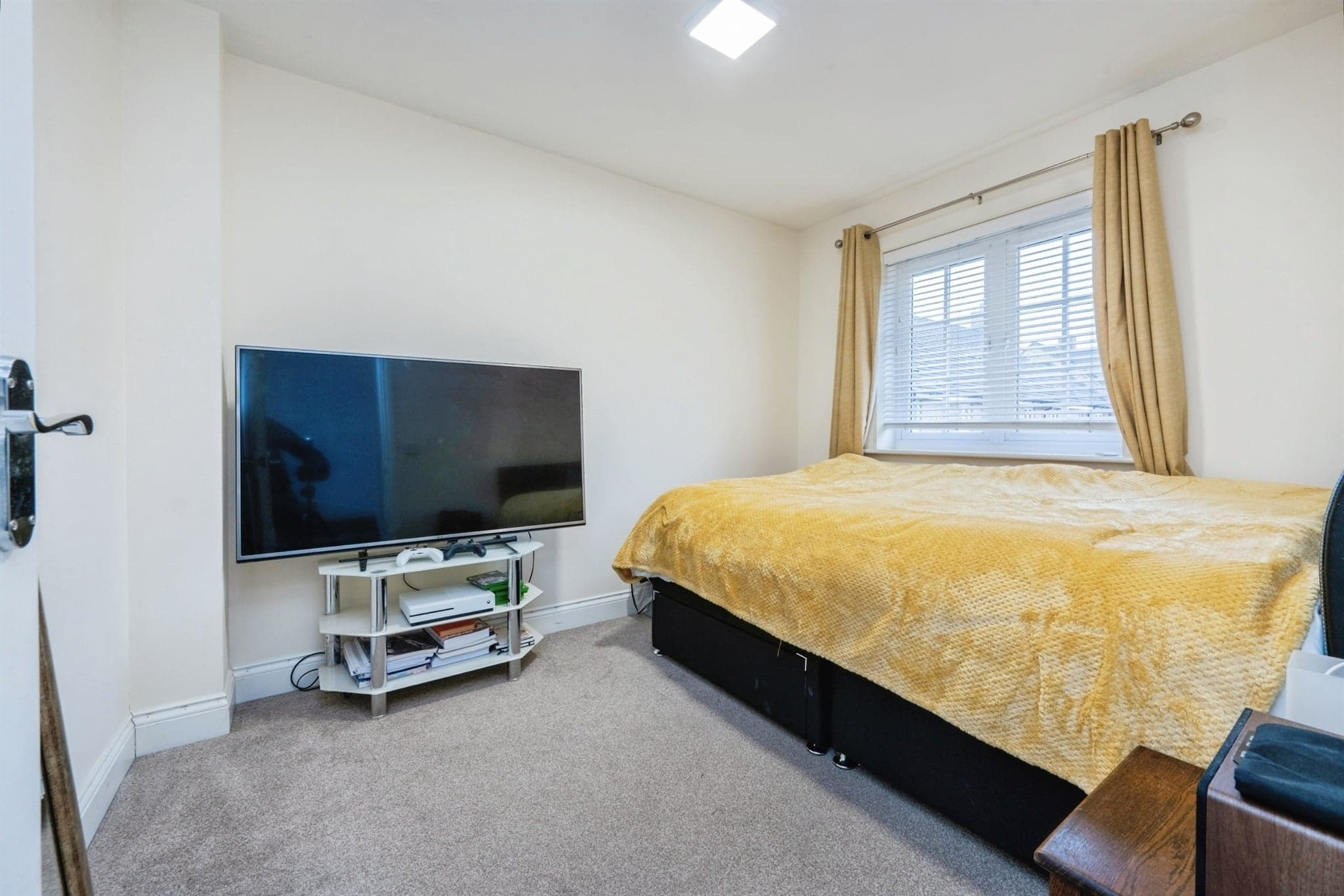 Property at Knoll Gardens, Wixams, Bedford