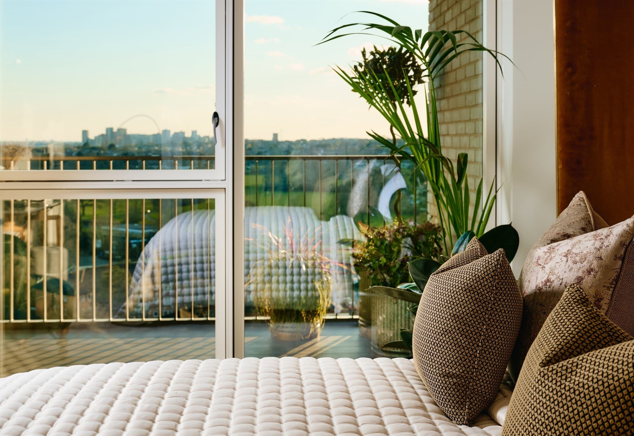 Property at Silkstream, Lindley House,  Nw9, London