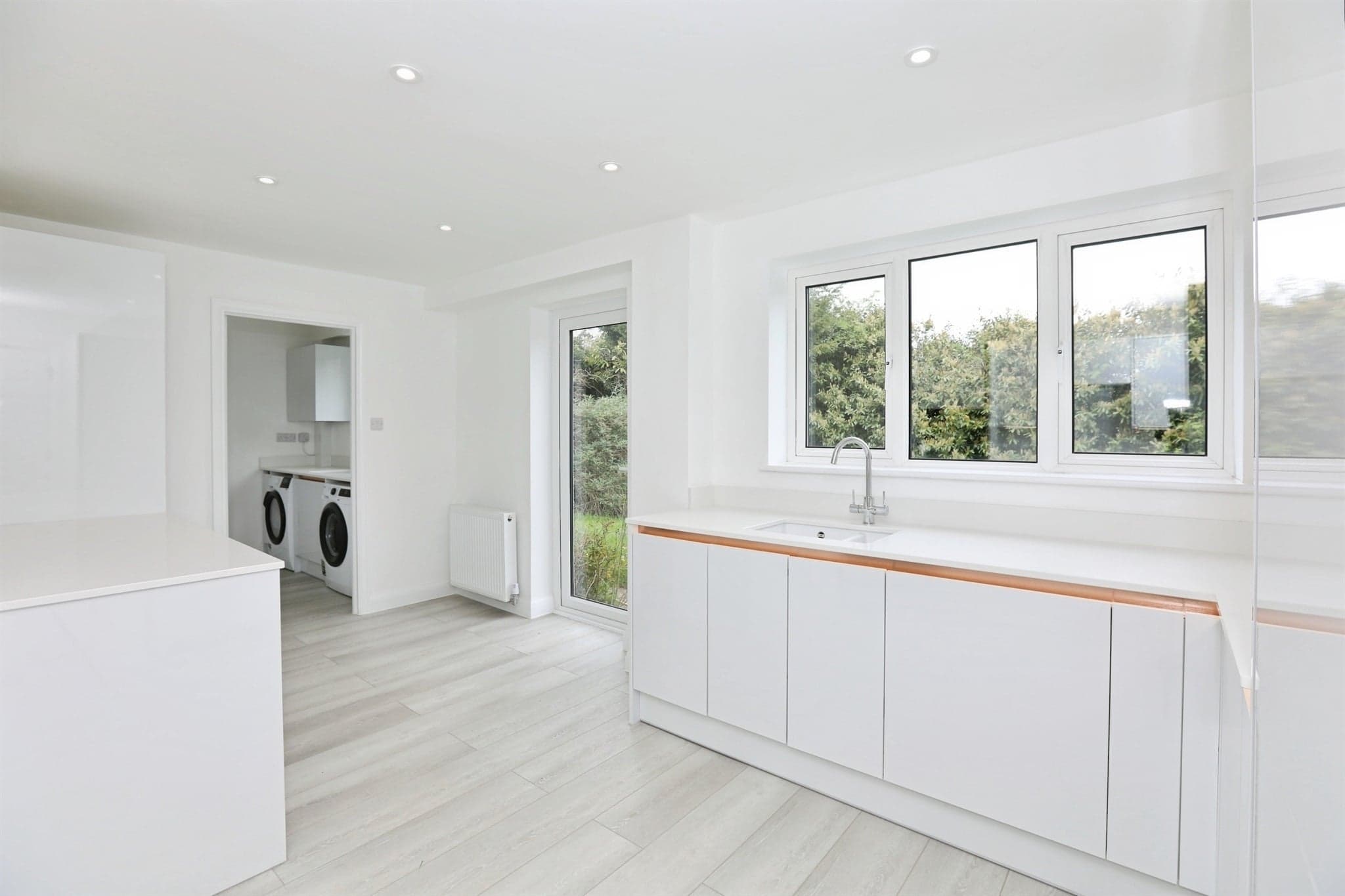 Property at Kinnibrugh Drive, Dormansland, Lingfield