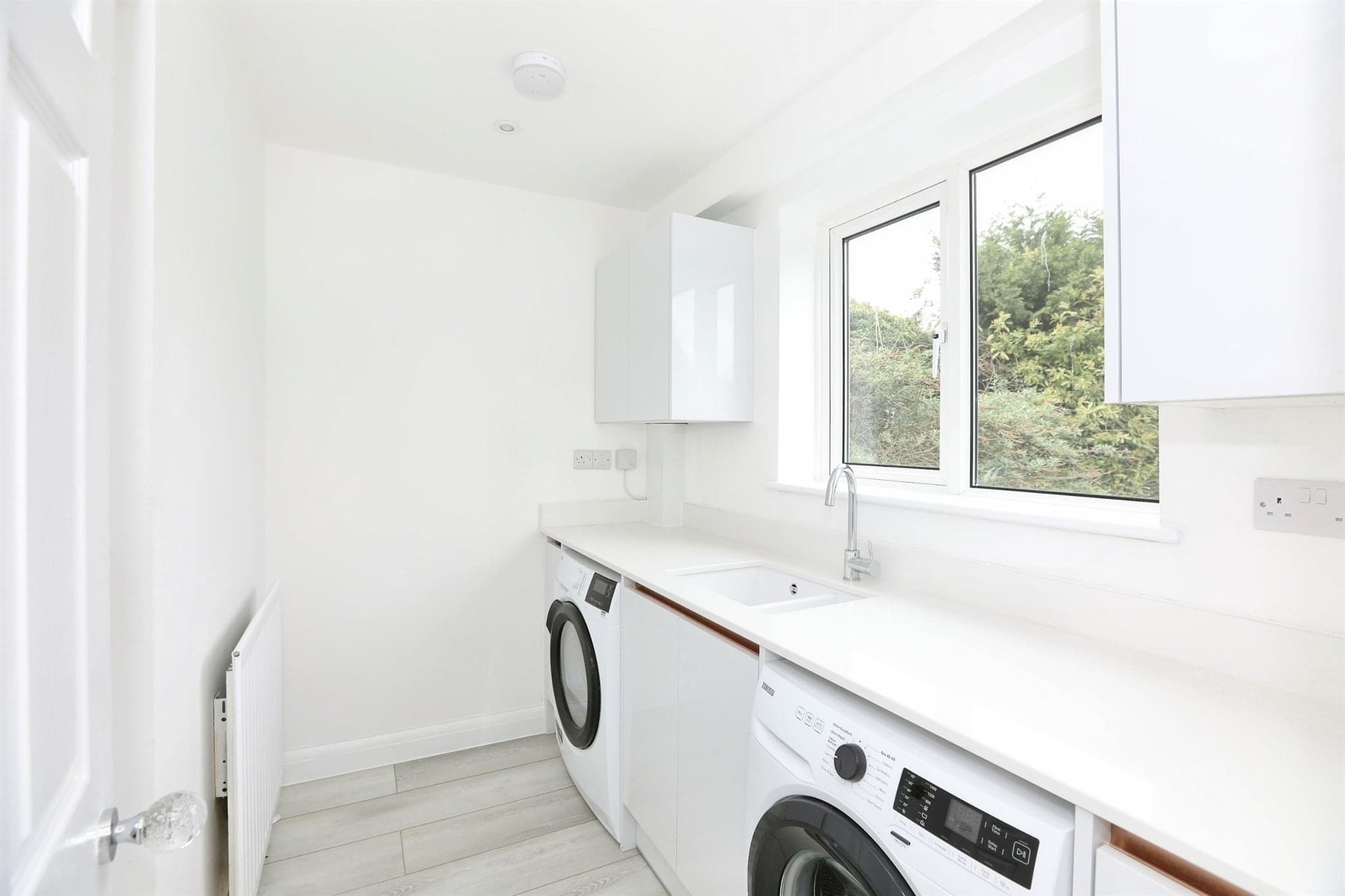Property at Kinnibrugh Drive, Dormansland, Lingfield