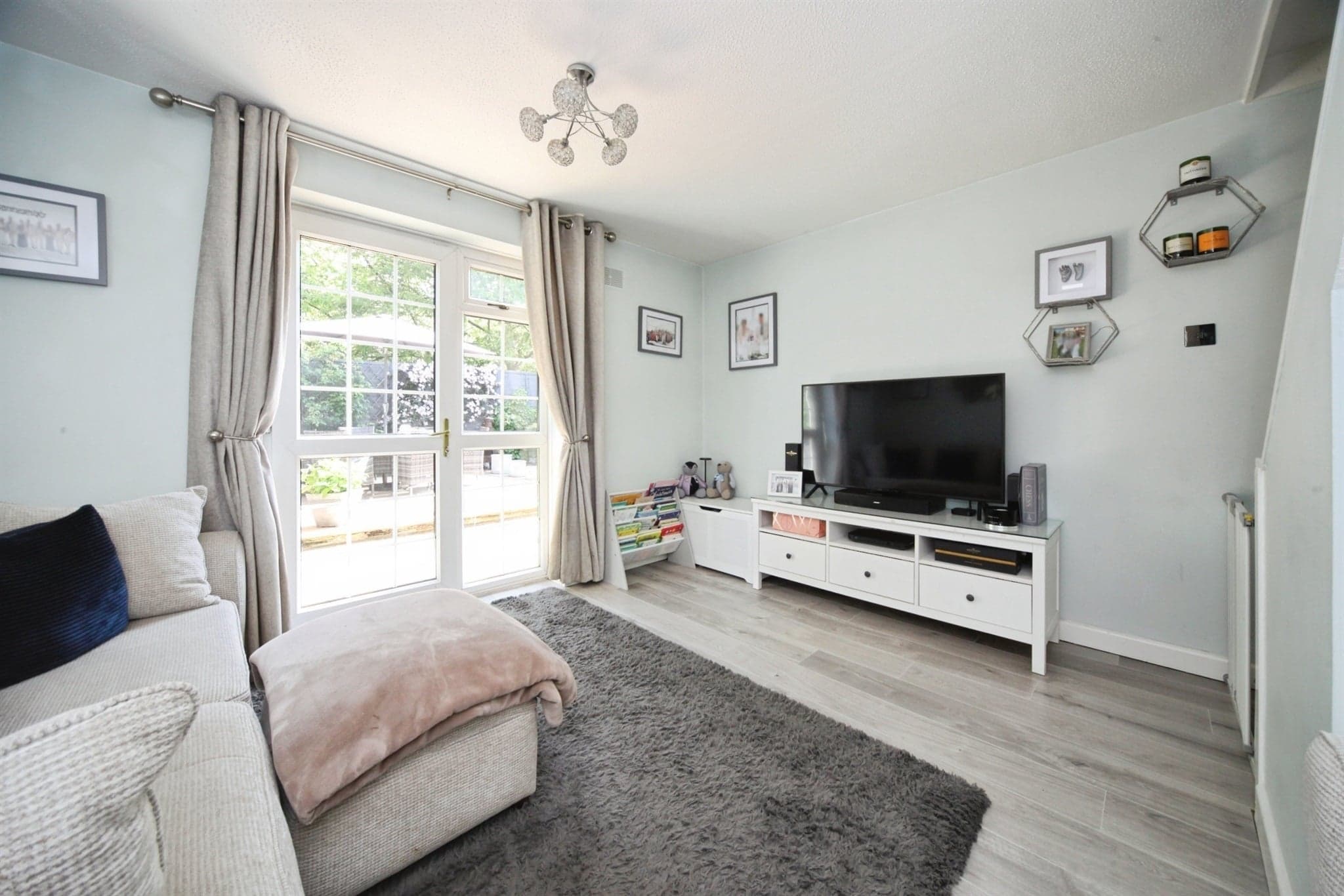 Property at Belsham Place, Luton