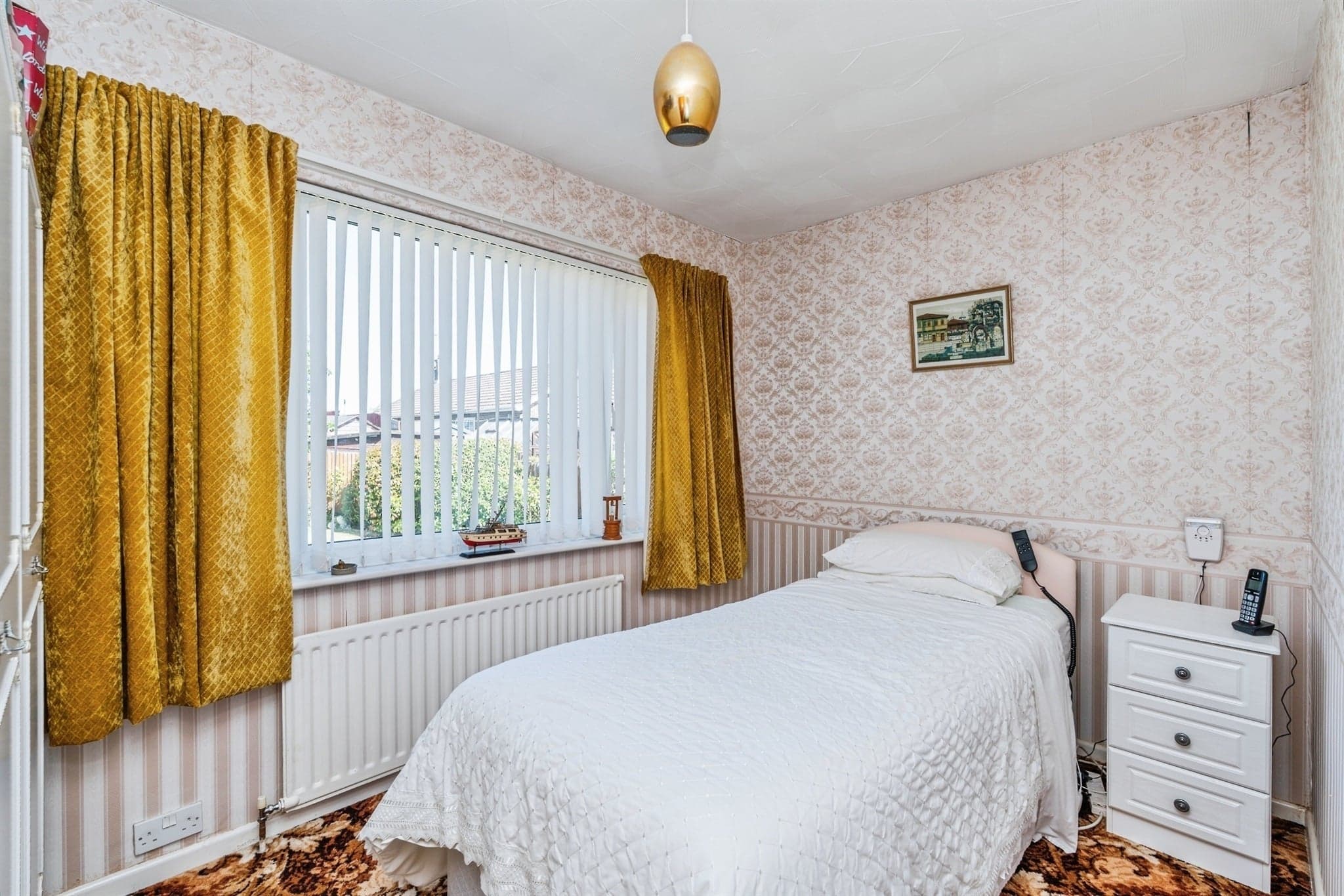 Property at Crescent Road, North Baddesley, Southampton