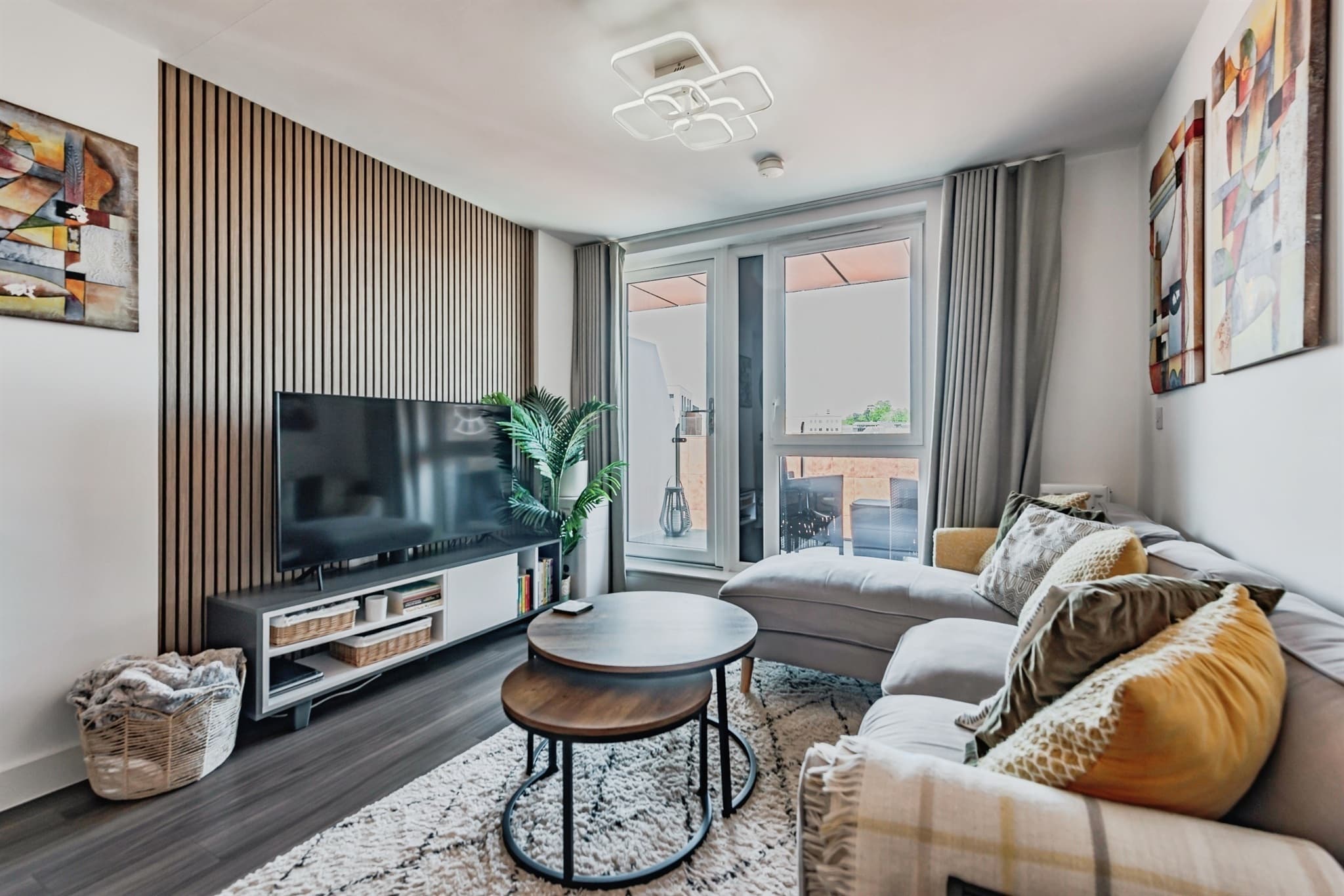 Property at Marketfield Way, Redhill