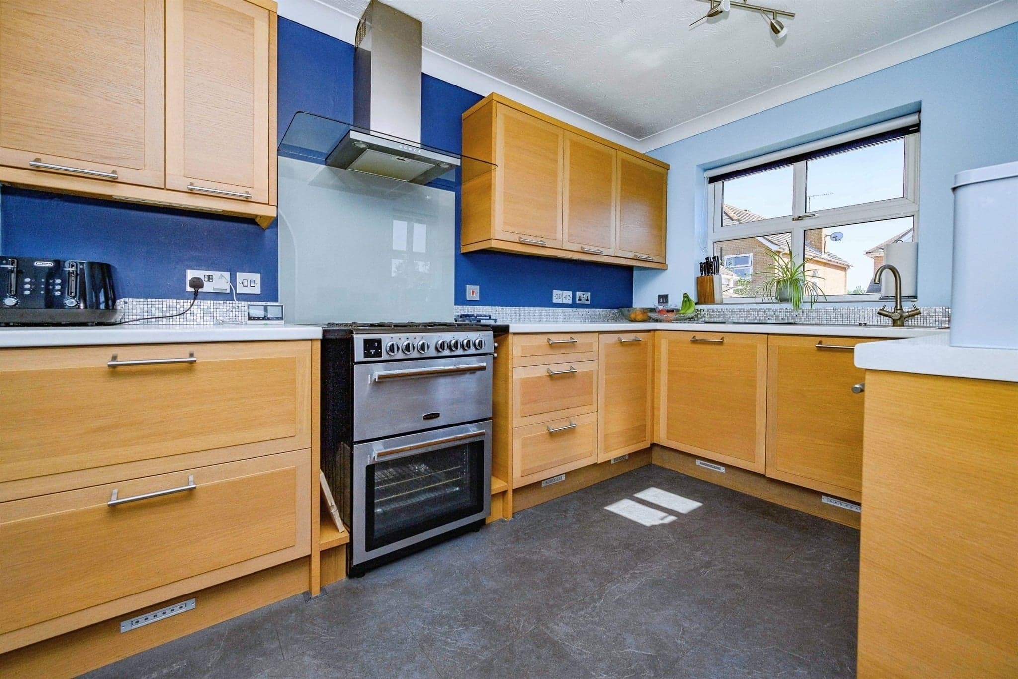 Property at Broadacres, Luton
