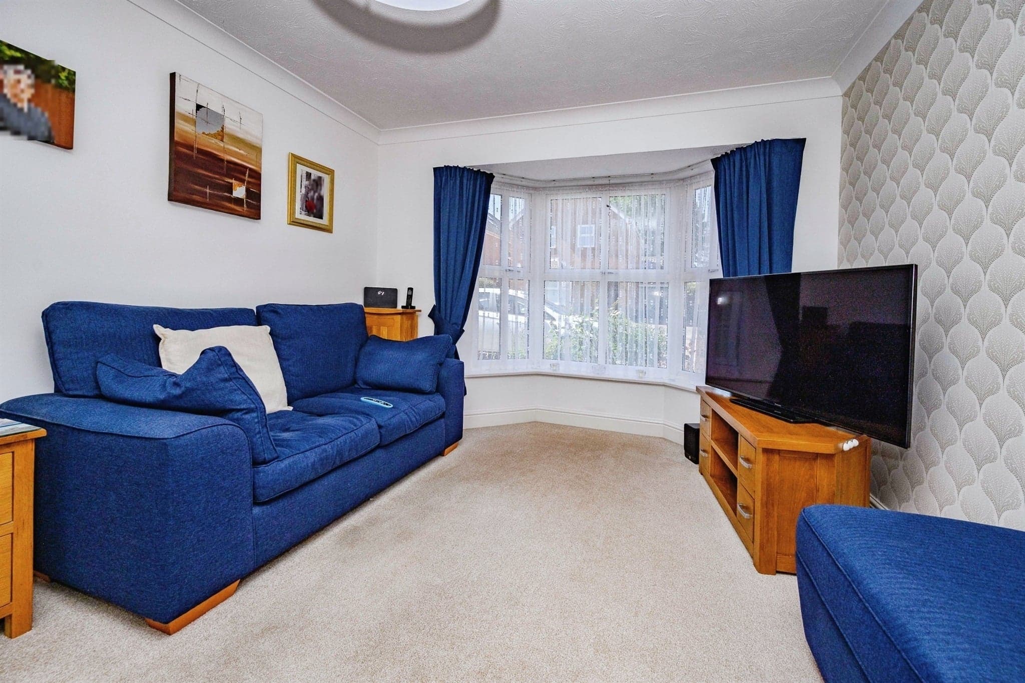 Property at Broadacres, Luton