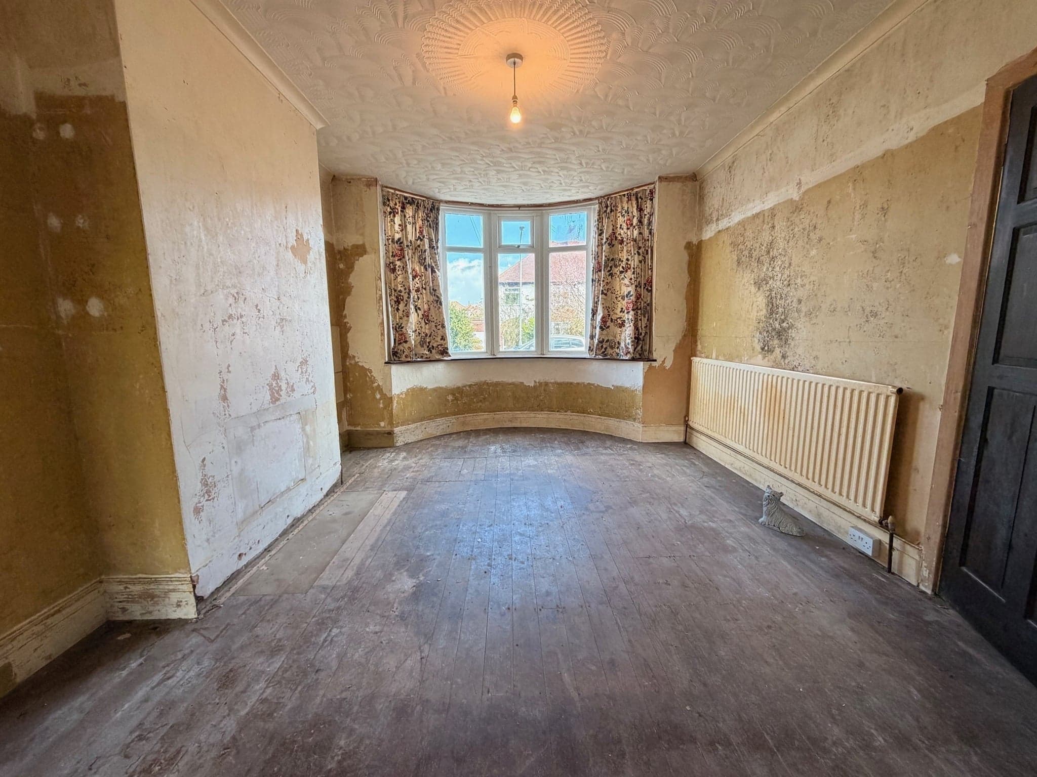 Property at Wychbury Road, Finchfield, Wolverhampton