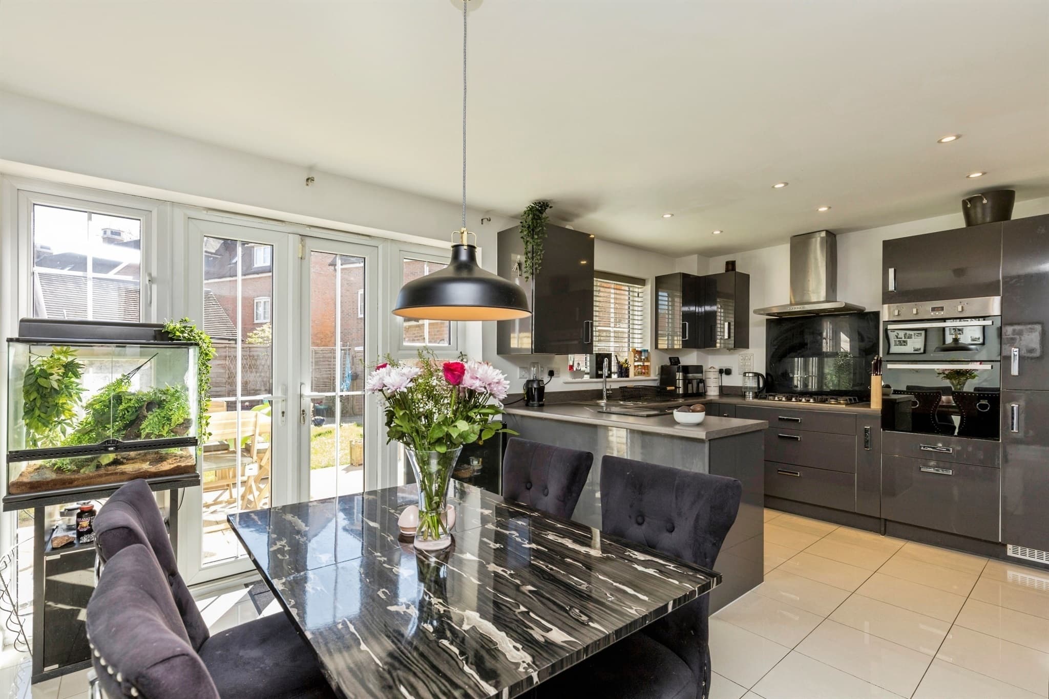 Property at Beeches Way, Faygate, Horsham