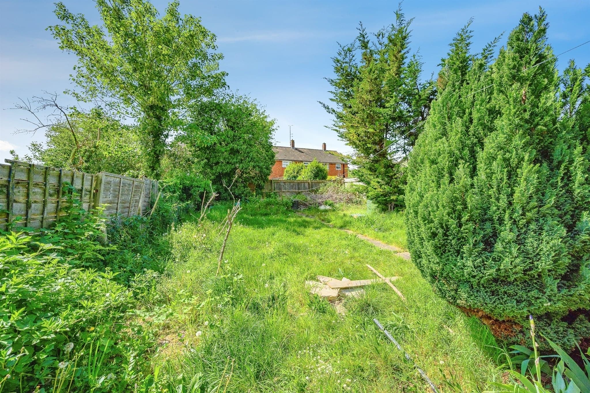 Property at Wycliffe Close, Luton