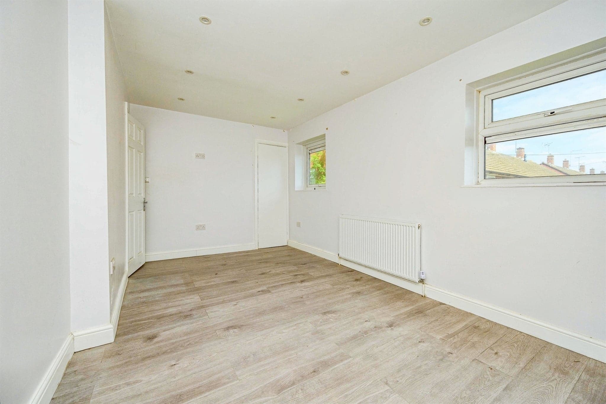 Property at Wycliffe Close, Luton
