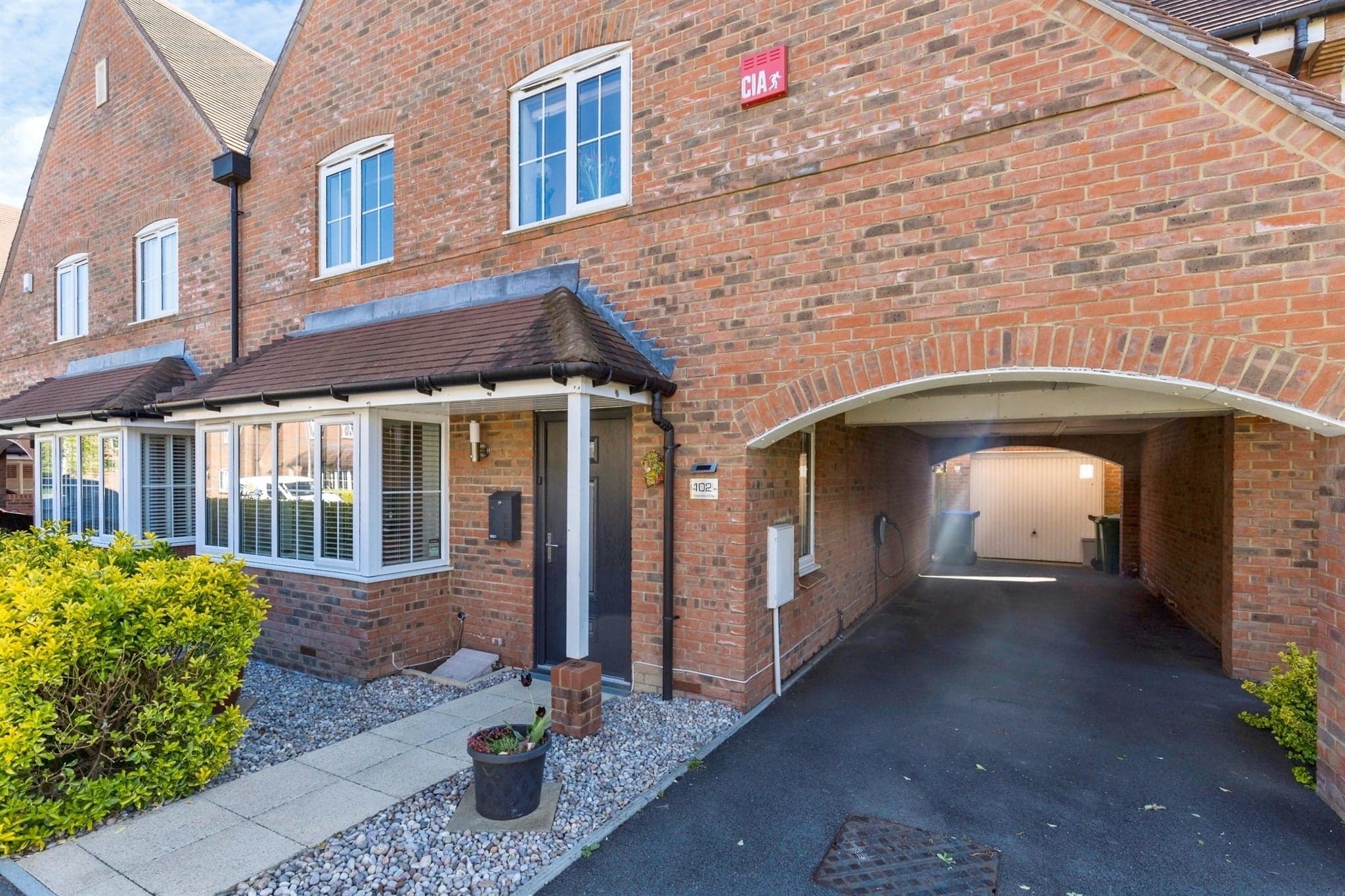 Property at Beeches Way, Faygate, Horsham