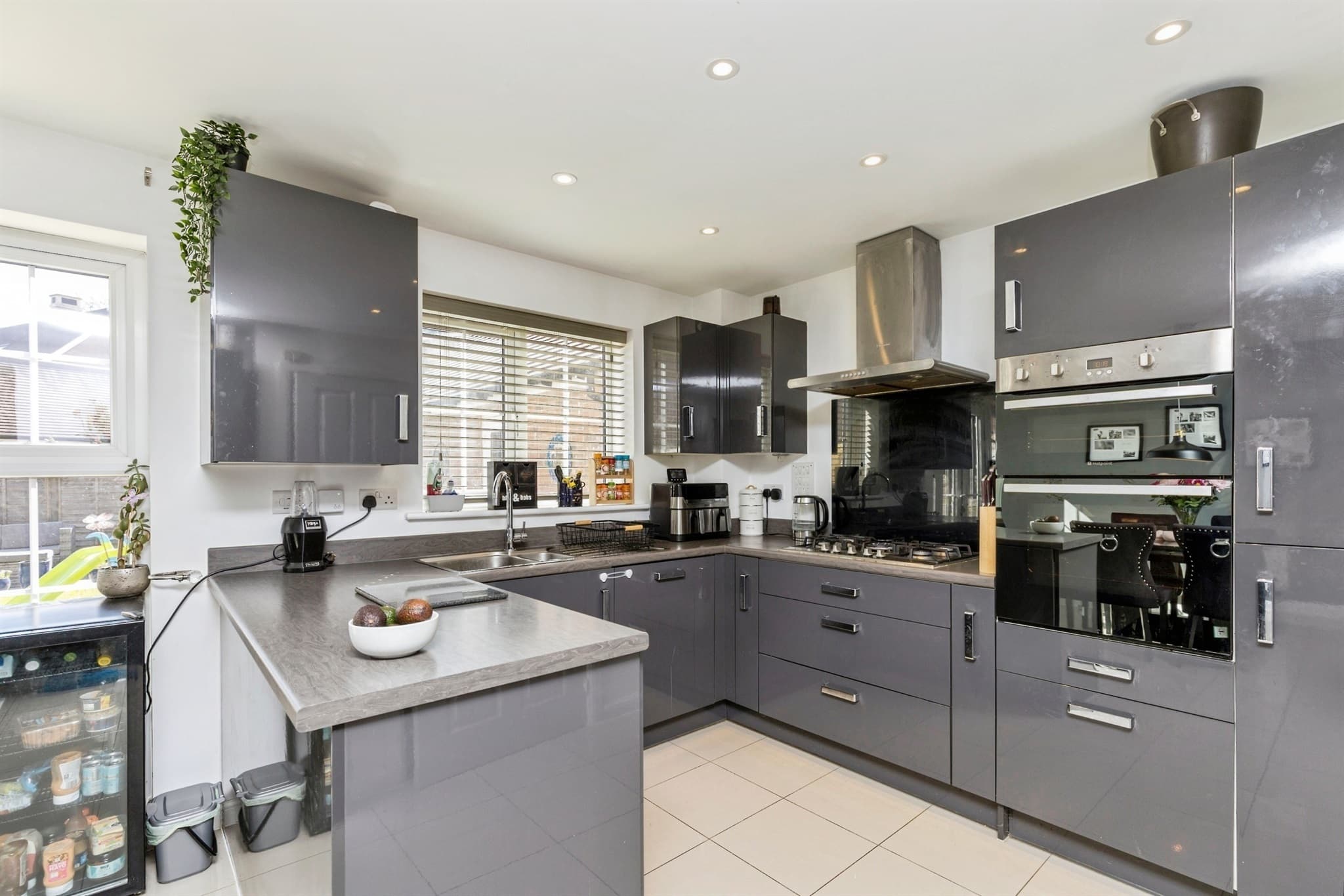 Property at Beeches Way, Faygate, Horsham