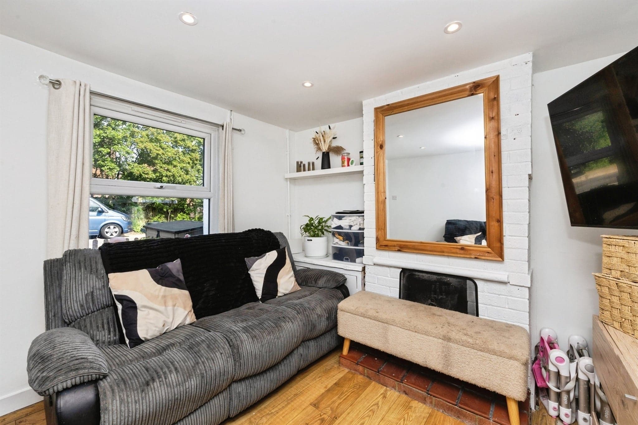 Property at Chapel Row, Kingsnorth, Ashford