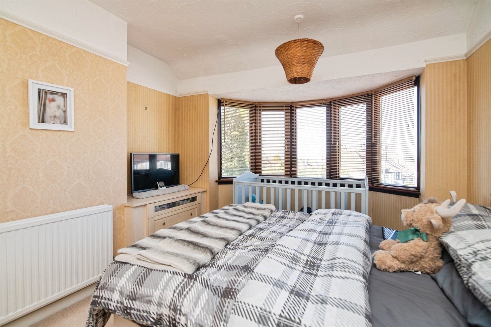 Property at Oak Crescent, Tividale, Oldbury