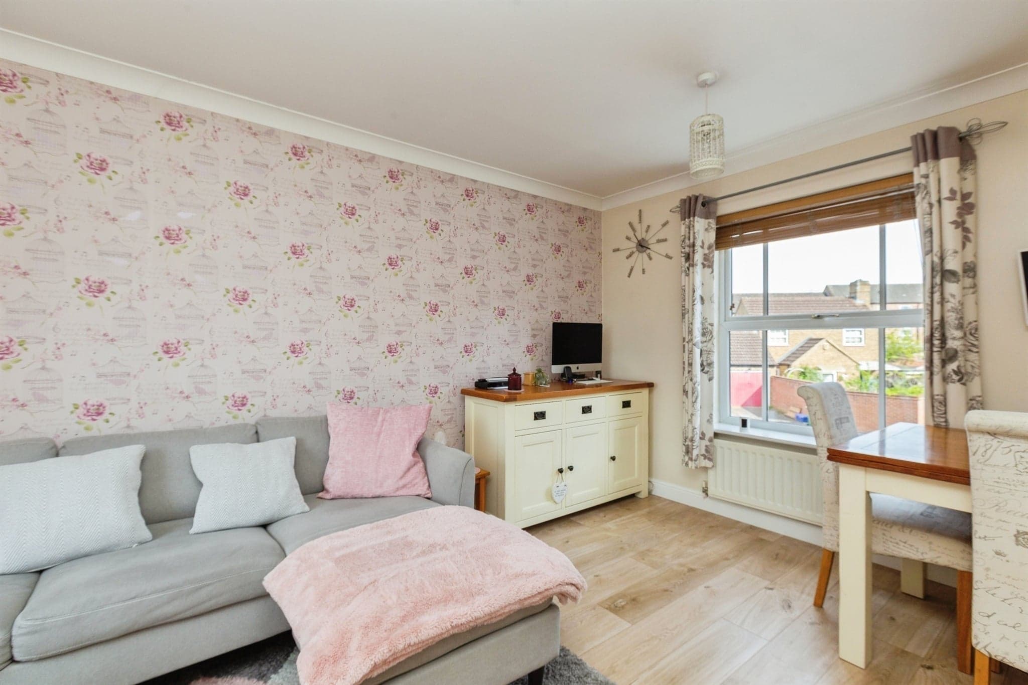 Property at Disraeli Square, Aylesbury