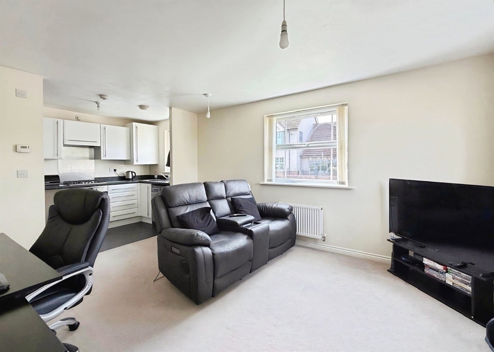 Property at Priors Grove Close, Warwick