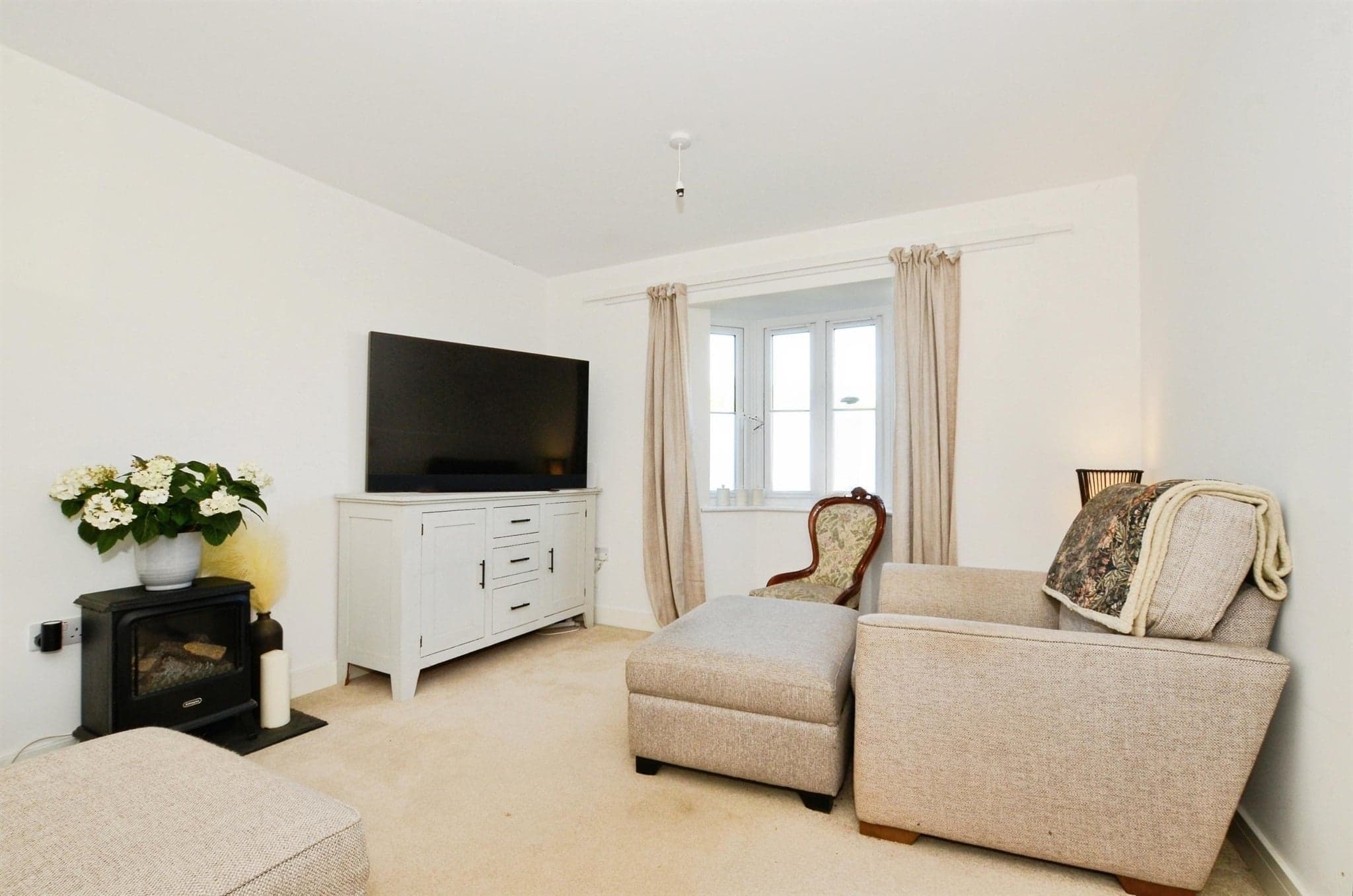 Property at Farmers View, Slip End, Luton