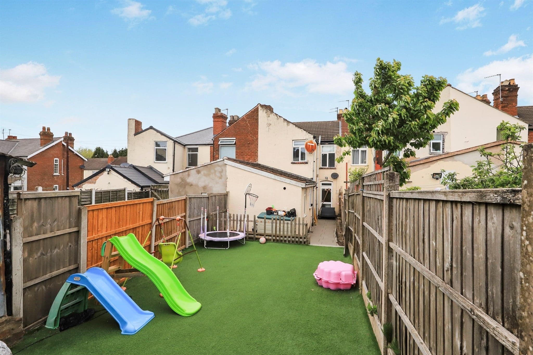 Property at Rayleigh Road, Penn Fields, Wolverhampton
