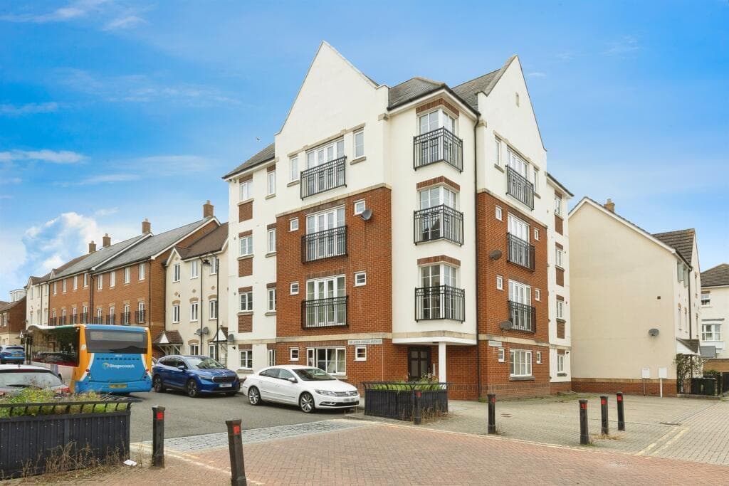 Property at Sir John Fogge Avenue, Ashford