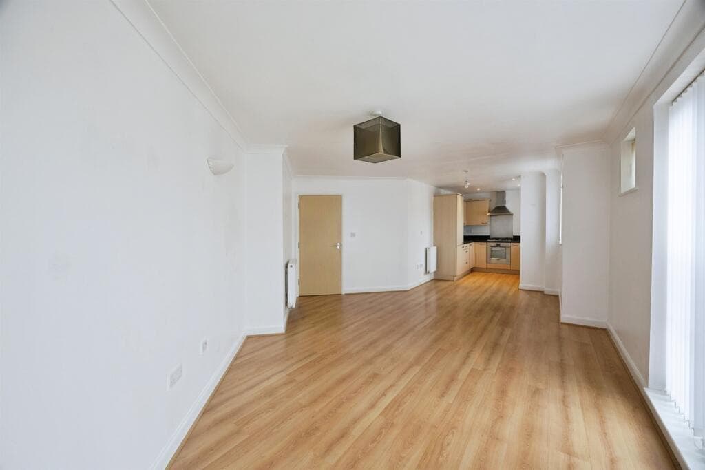 Property at Sir John Fogge Avenue, Ashford