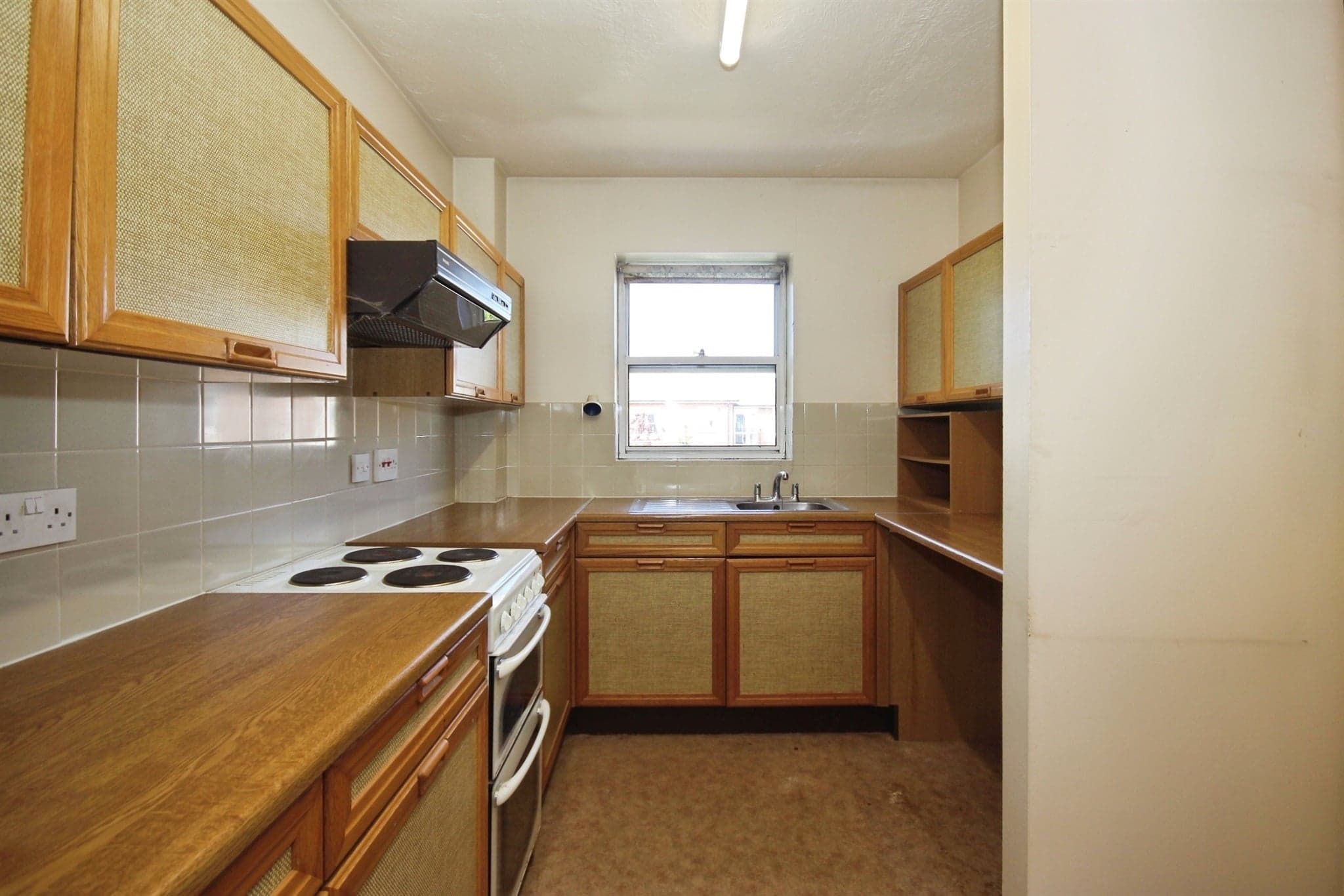 Property at Binswood Avenue, Leamington Spa