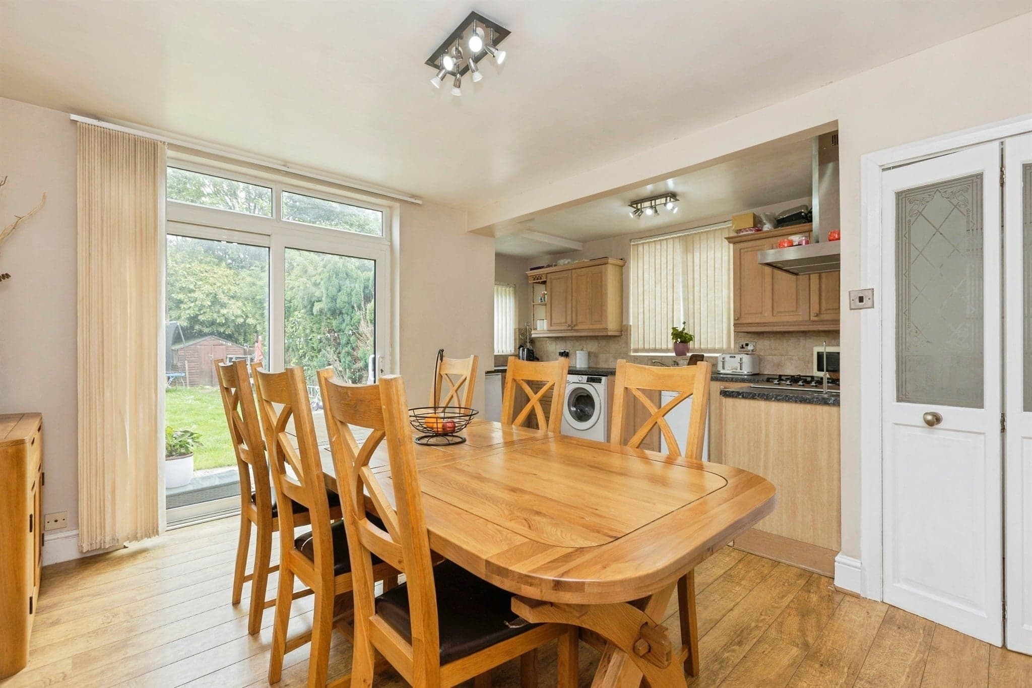 Property at Oakleigh Avenue, Glen Parva, Leicester