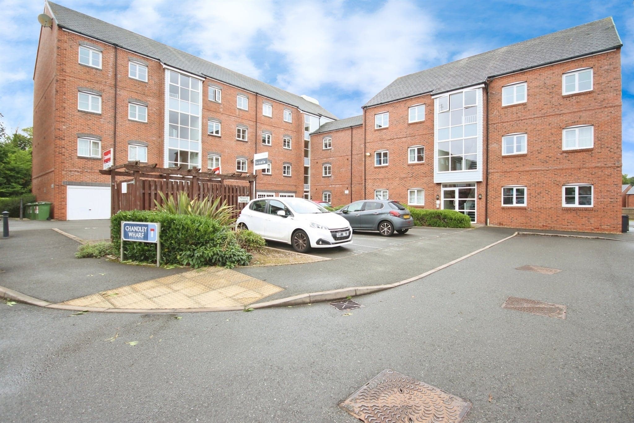 Property at Chandley Wharf, Warwick