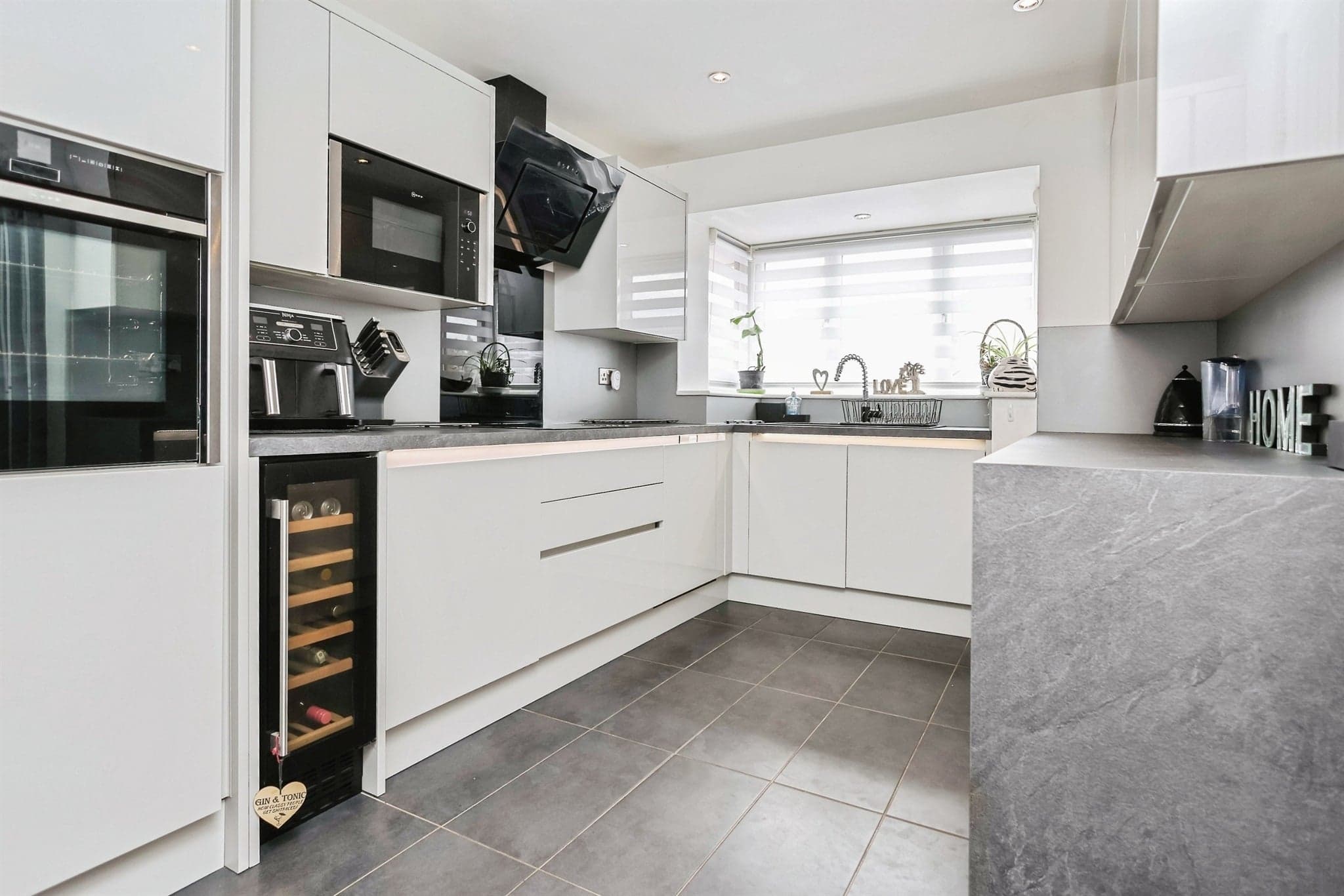 Property at Fernhurst Drive, Pensnett, Brierley Hill