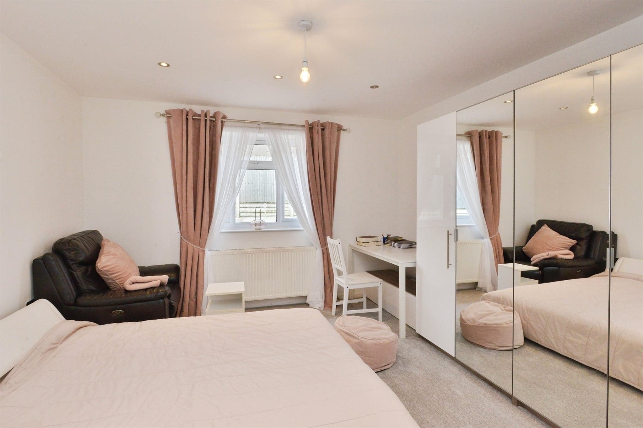 Property at Engaine Drive, Shenley Church End, Milton Keynes