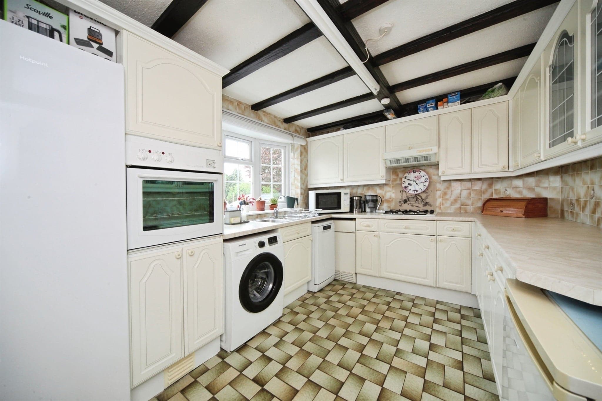 Property at Raynham Way, Luton