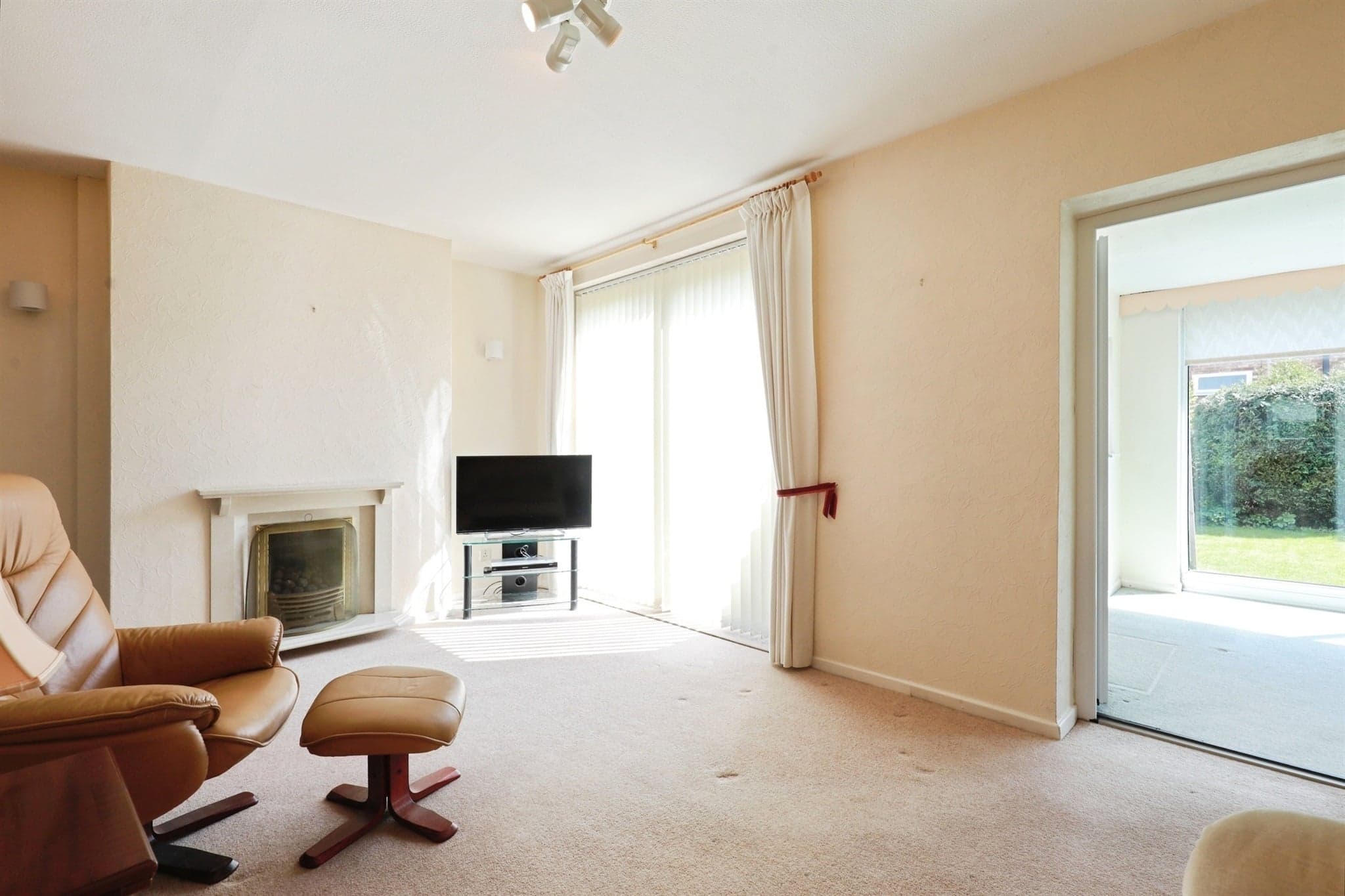 Property at Hill Top Close, Southam